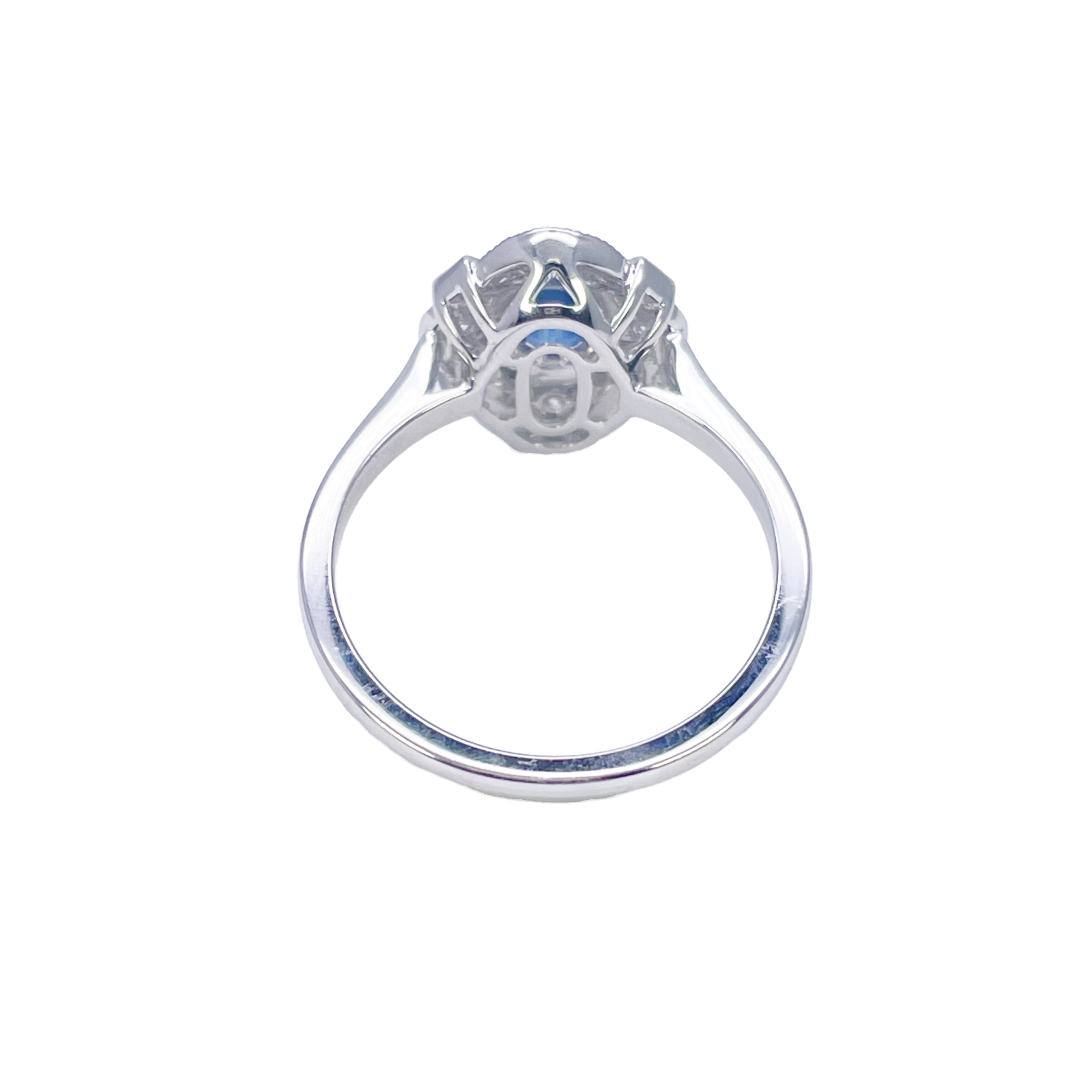 18ct White Gold Oval Blue Sapphire & Diamond Cluster Milgrain Ring 0.65ct  Diamond Ring