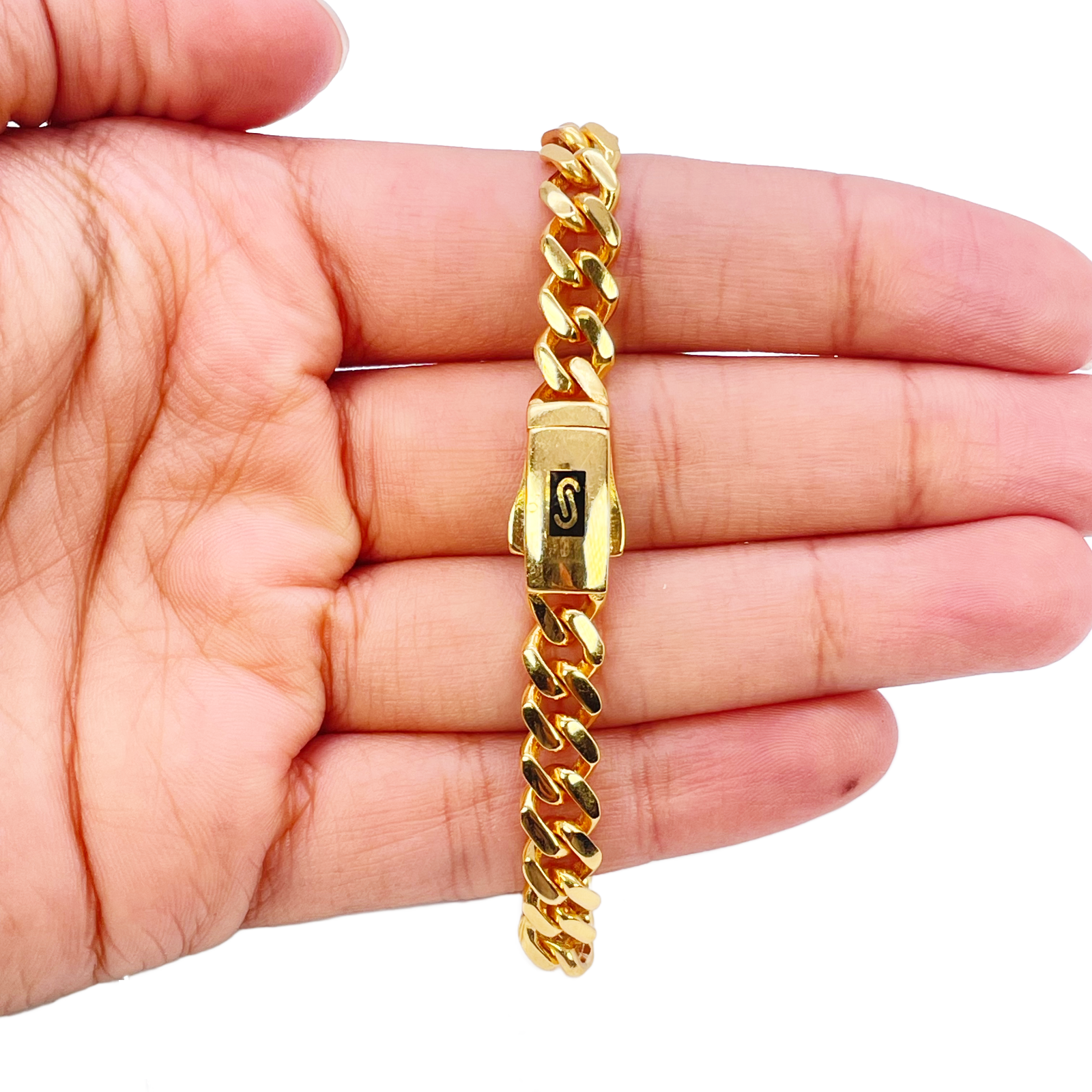 22ct Gold Cuban Bracelet Curb Link Lightweight 7.5 Inches 6.8mm Wide 