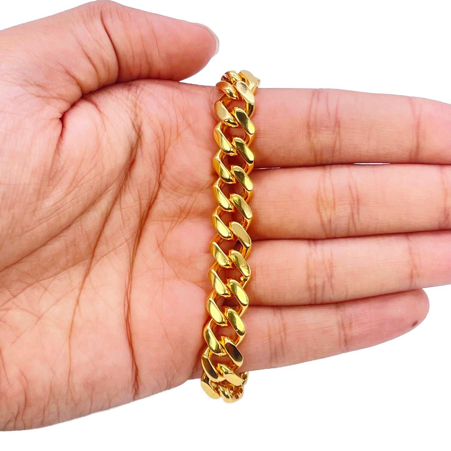 22ct Gold Cuban Bracelet Curb Link Lightweight 8 Inches 9.5 mm Wide 