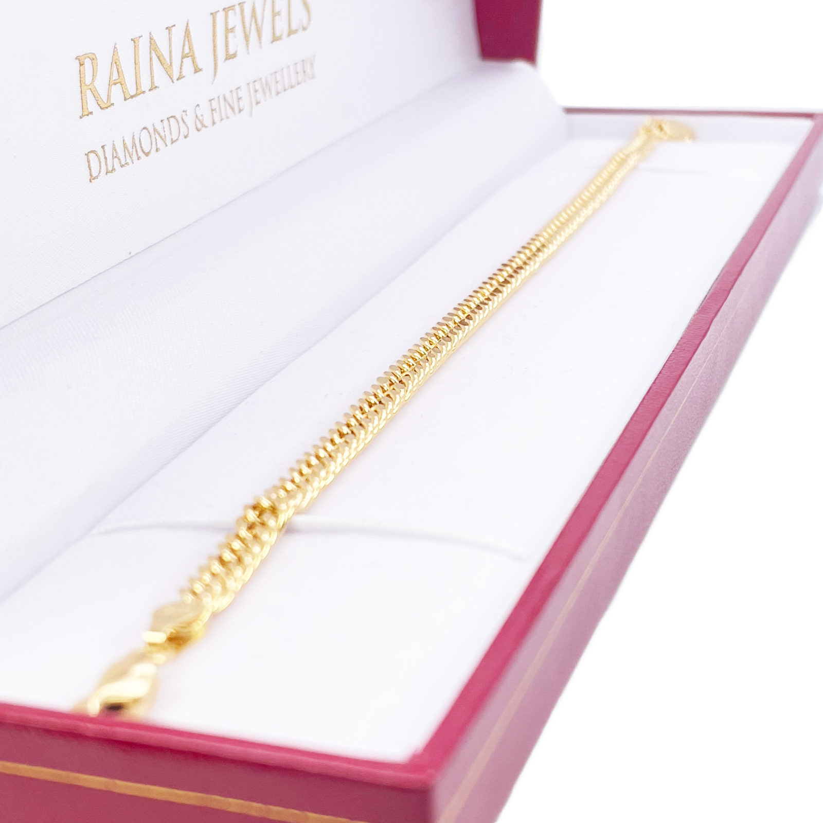 22ct Gold Curb Bracelet High Polished Lightweight 8.5 Inches 4.5mm Wide 