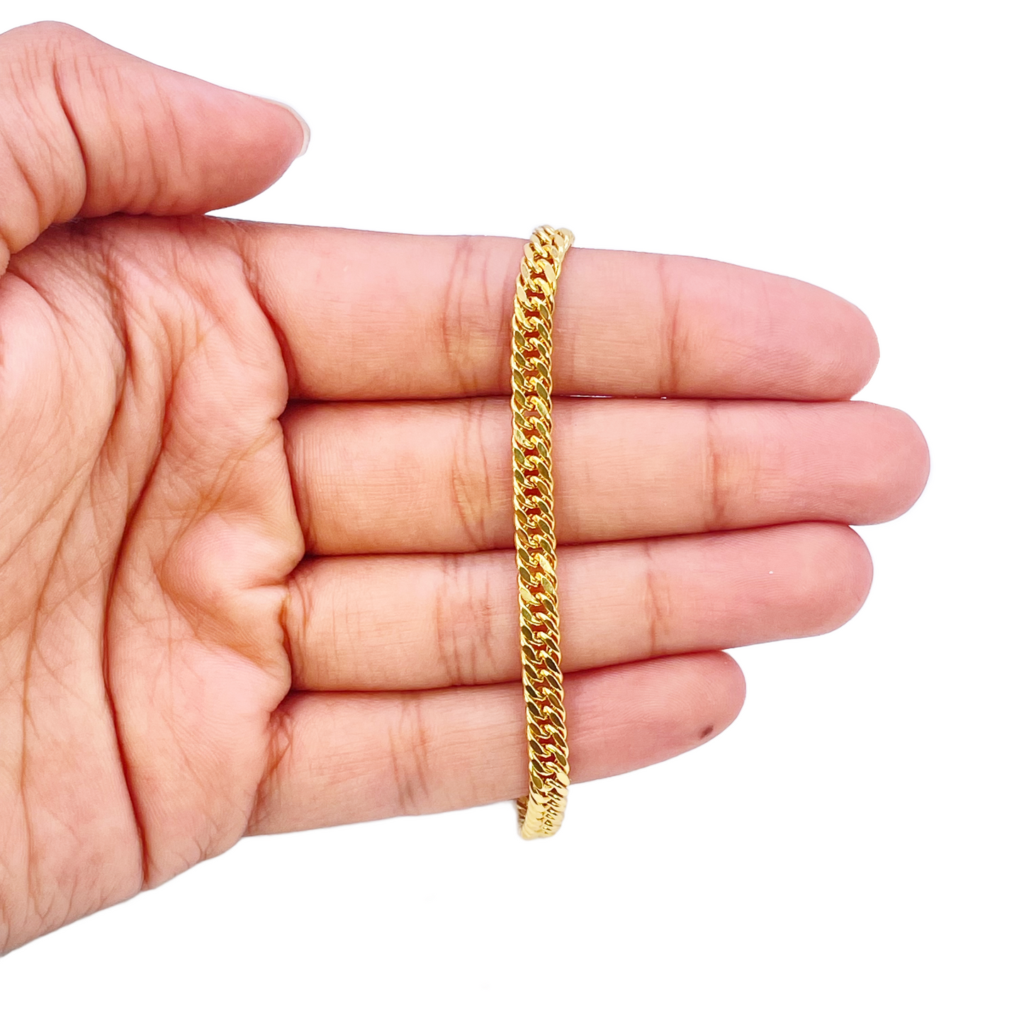 22ct Gold Curb Bracelet High Polished Lightweight 8.5 Inches 4.5mm Wide 