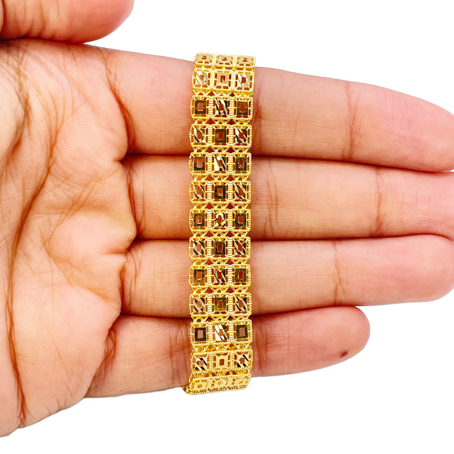 22ct Gold Milgrain Bracelet Three Row Diamond Cut Square 7.5 Inches 11.6mm Width 