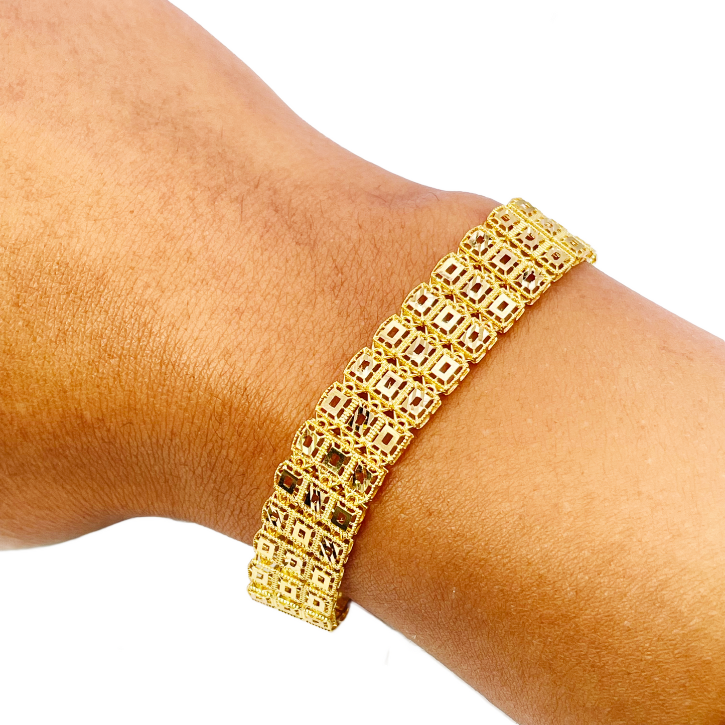 22ct Gold Milgrain Bracelet Three Row Diamond Cut Square 7.5 Inches 11.6mm Width 
