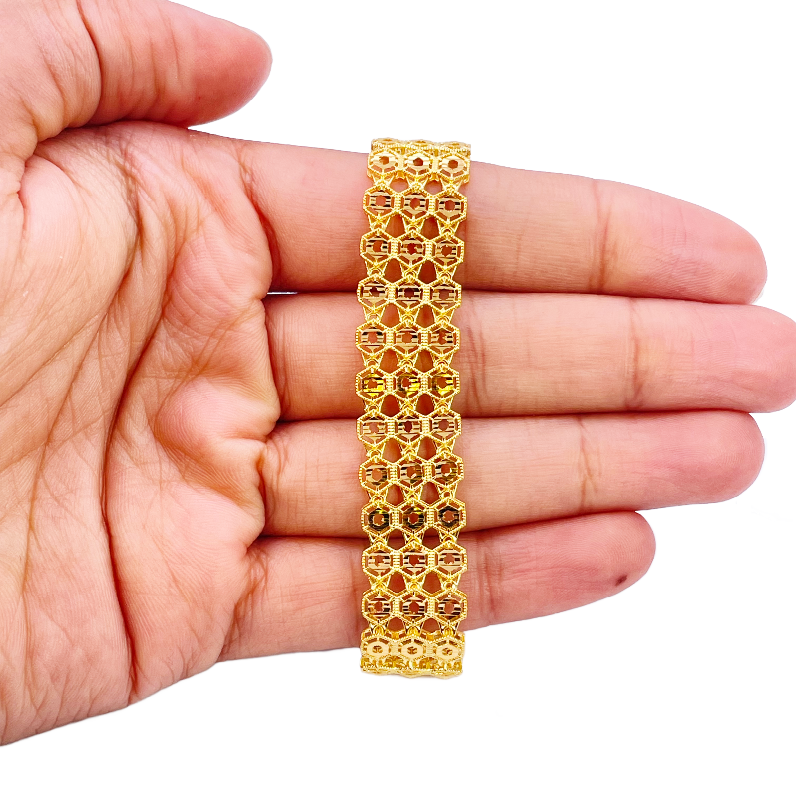 22ct Gold Milgrain Bracelet Three Row Diamond Cut Hexagon 7.5 Inch 13mm Width 