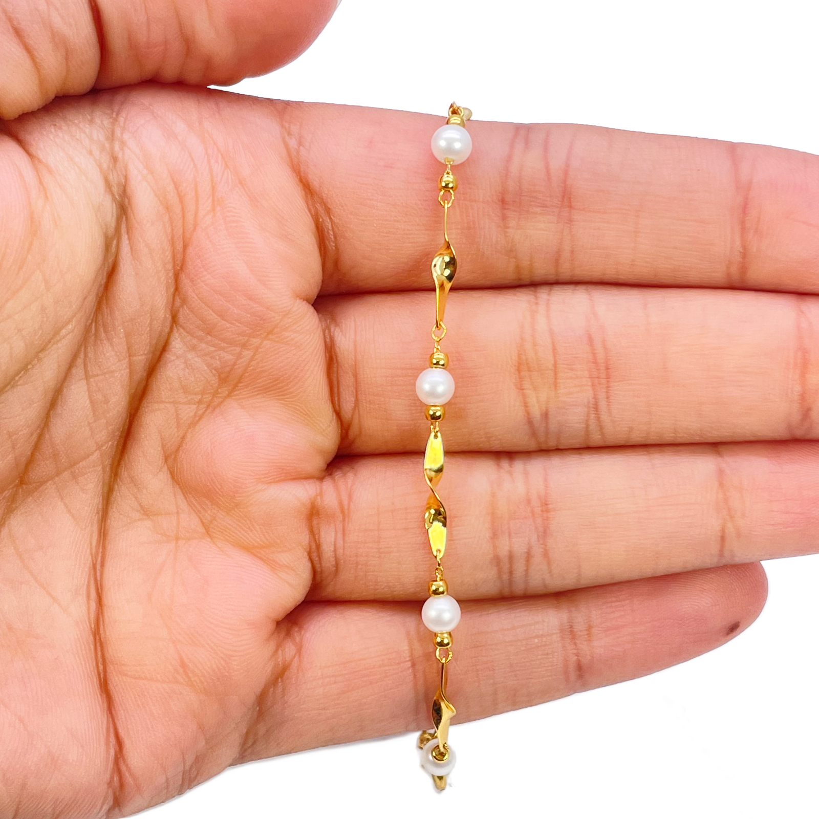 22ct Gold Pearl Bracelet Twisted Link Eight Freshwater Pearls 7 Inches 
