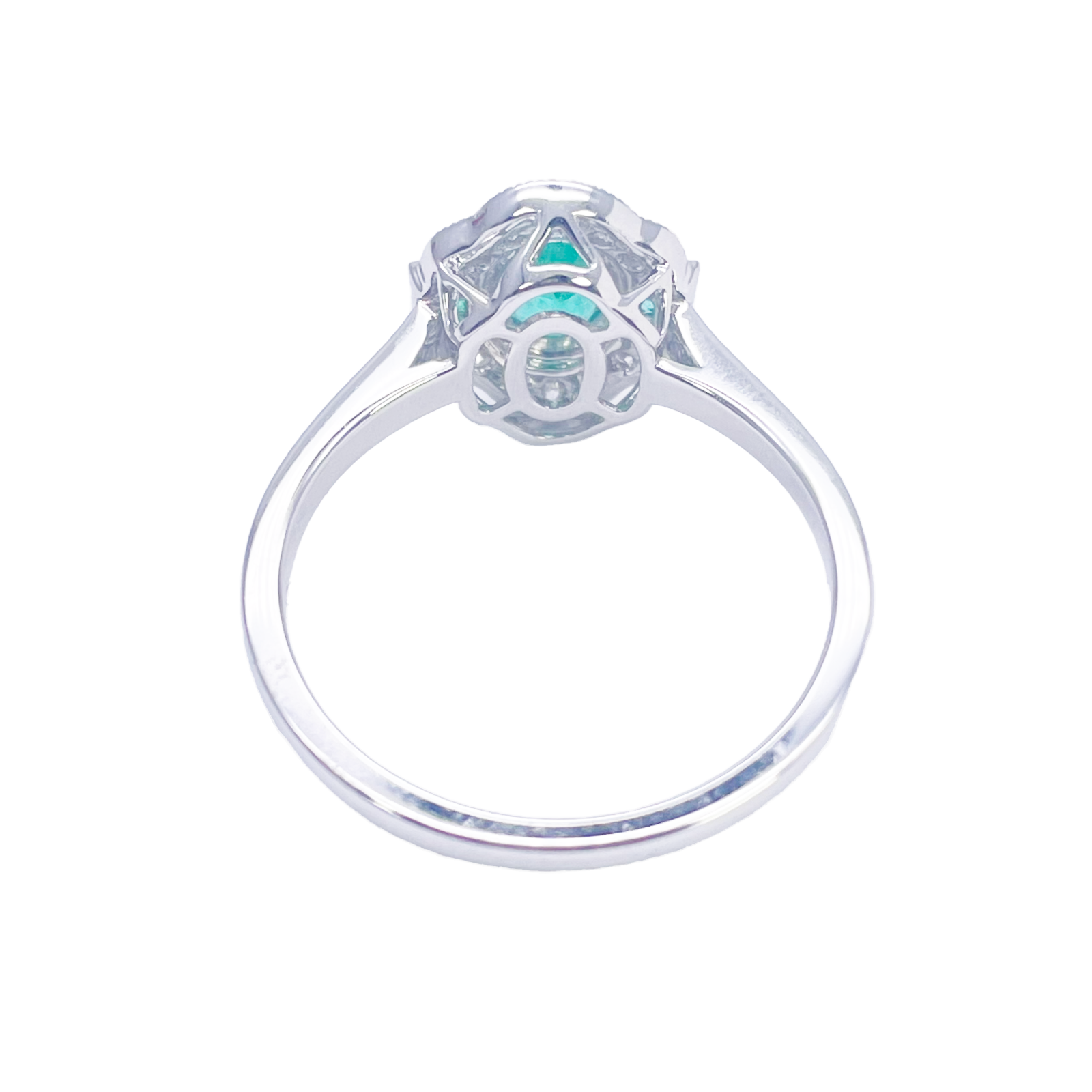 18ct Gold Natural Emerald Diamond Ring Round, Baguette & Oval Cut 0.66ct  Diamond Ring