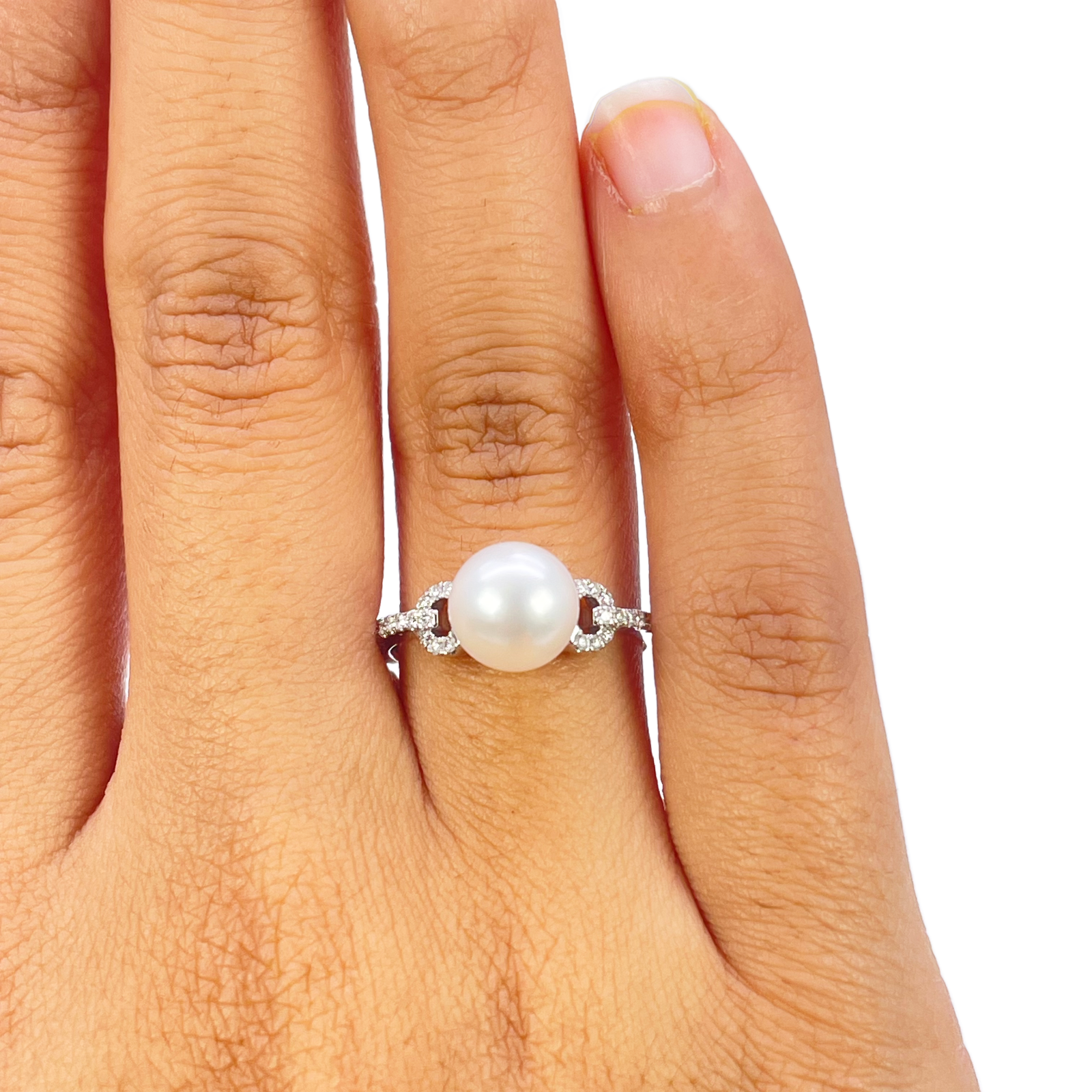 18ct Gold Freshwater Pearl Diamond Ring Natural Round 0.10ct  Diamond Ring