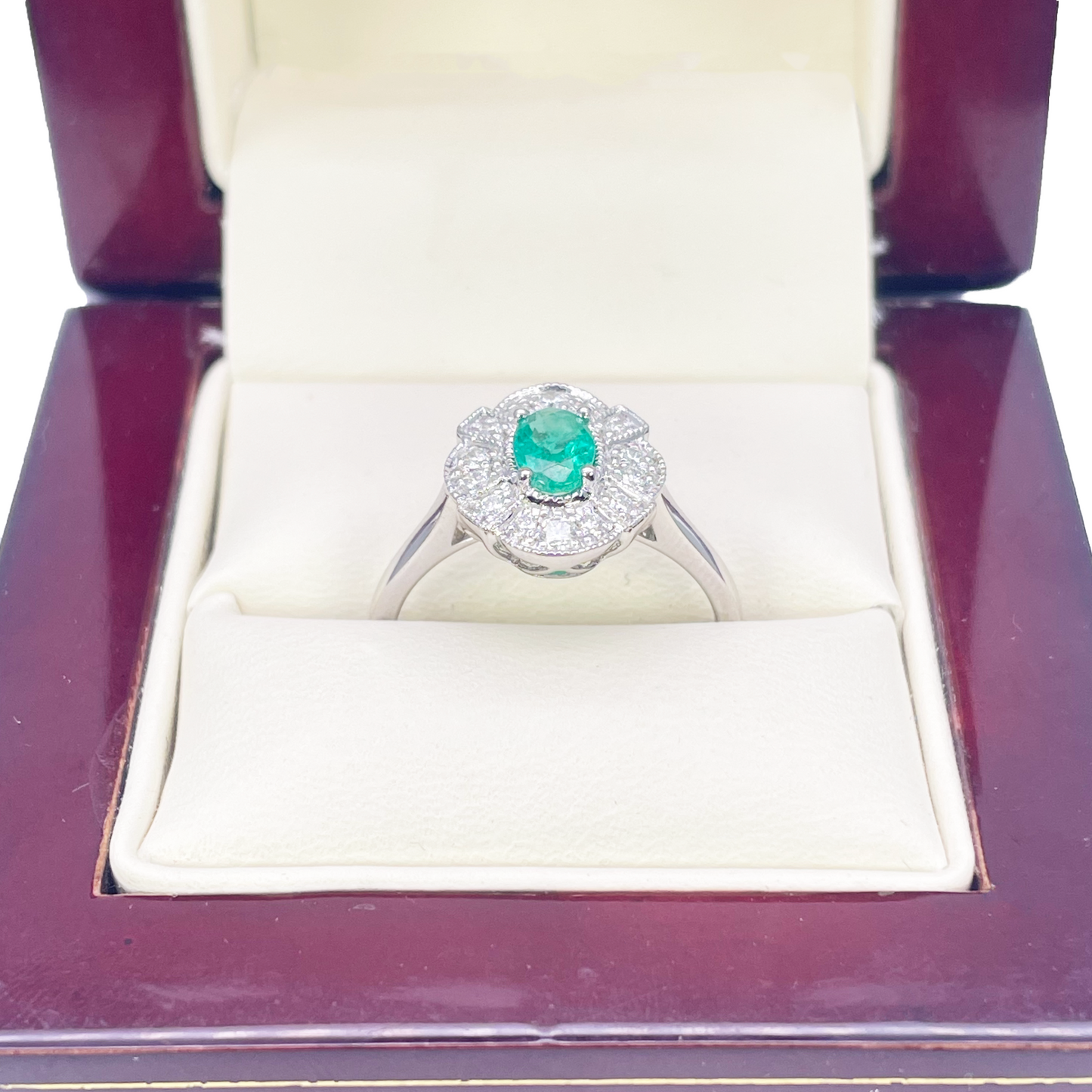 18ct Gold Natural Emerald Diamond Halo Ring Round & Oval Cut 0.65ct  Diamond Ring