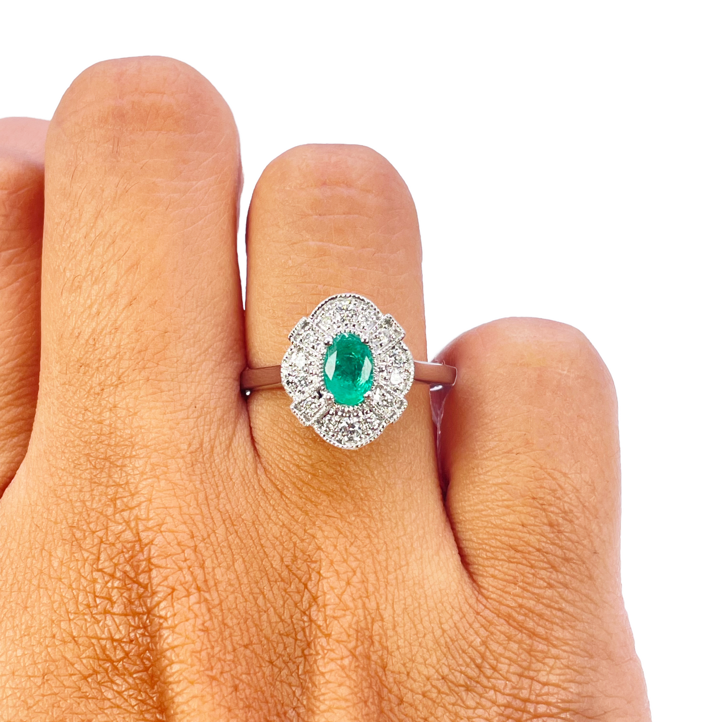 18ct Gold Natural Emerald Diamond Halo Ring Round & Oval Cut 0.65ct  Diamond Ring