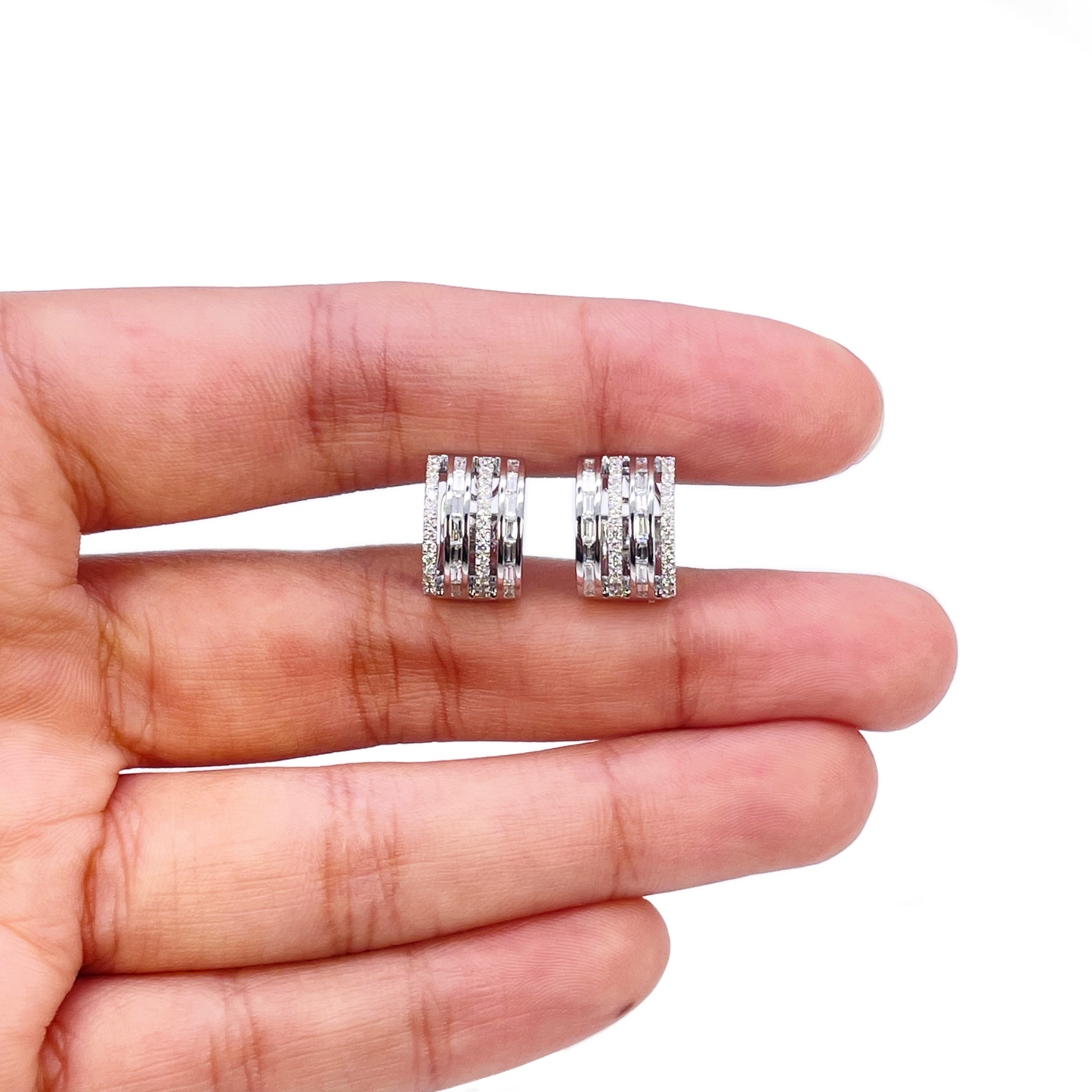 18ct Gold Diamond Hoop 0.55ct Natural Baguette & Round Huggie Earrings 9mm 