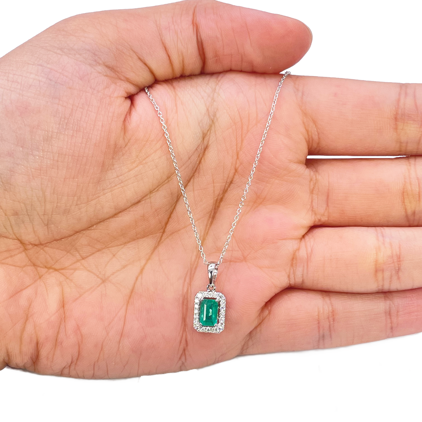 18ct Gold Natural Diamond & Emerald Round & Emerald Cut Halo Necklace 0.60ct 