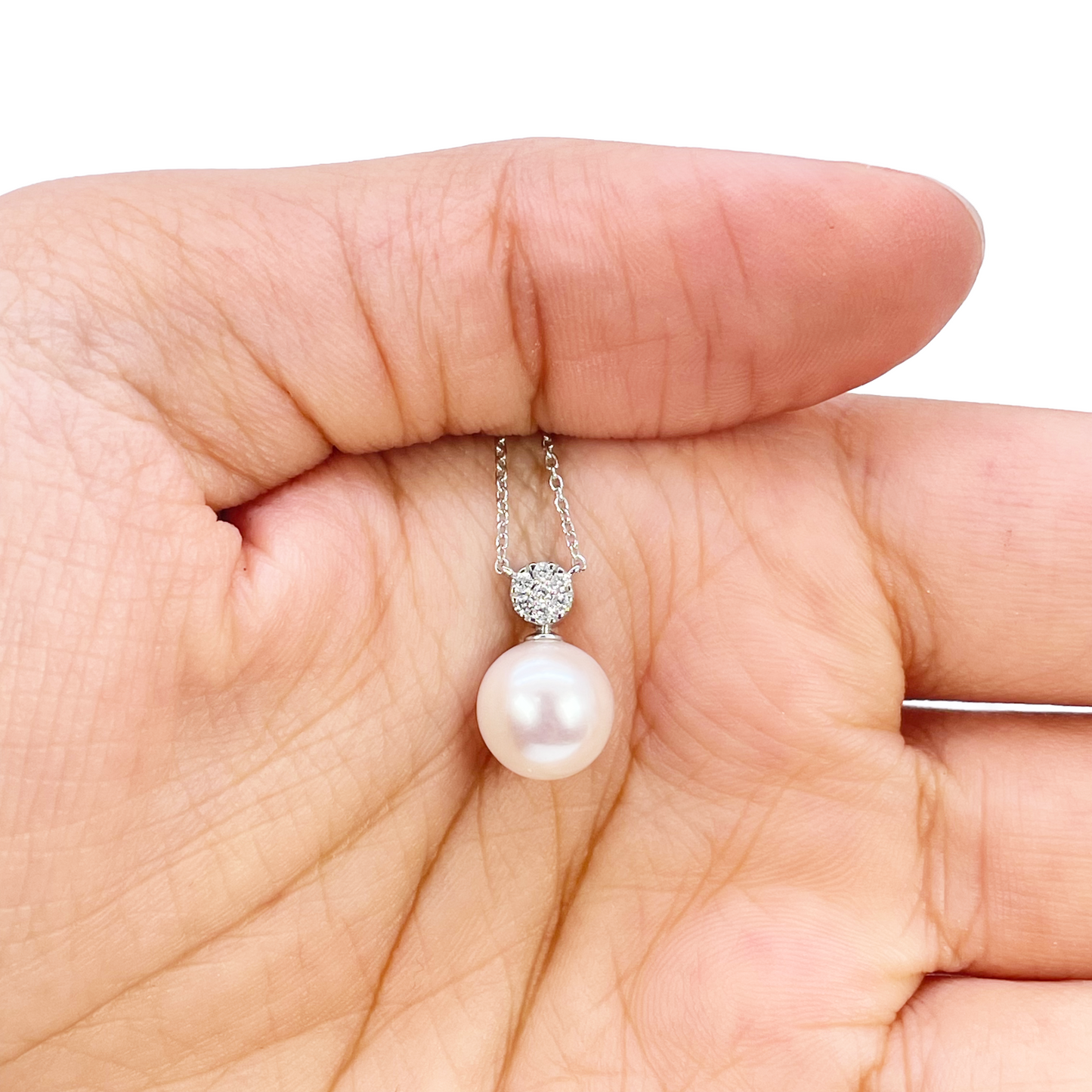 18ct Gold Natural Freshwater Pearl & Diamond Pendant Necklace 0.05ct 17 Inches 