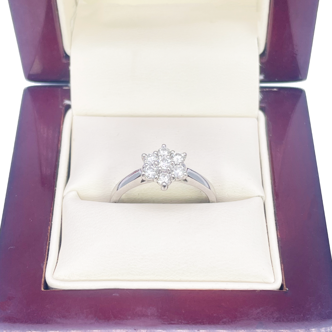 18ct White Gold Diamond Daisy Flower Cluster Ring 0.50ct