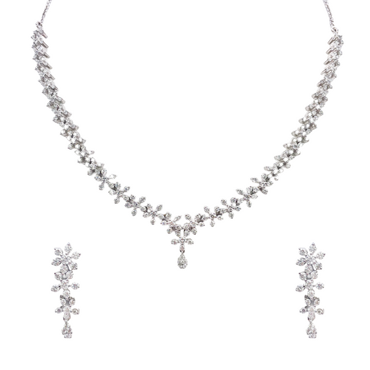 18Carat White Gold Diamond Necklace & Earrings 4.63cts 