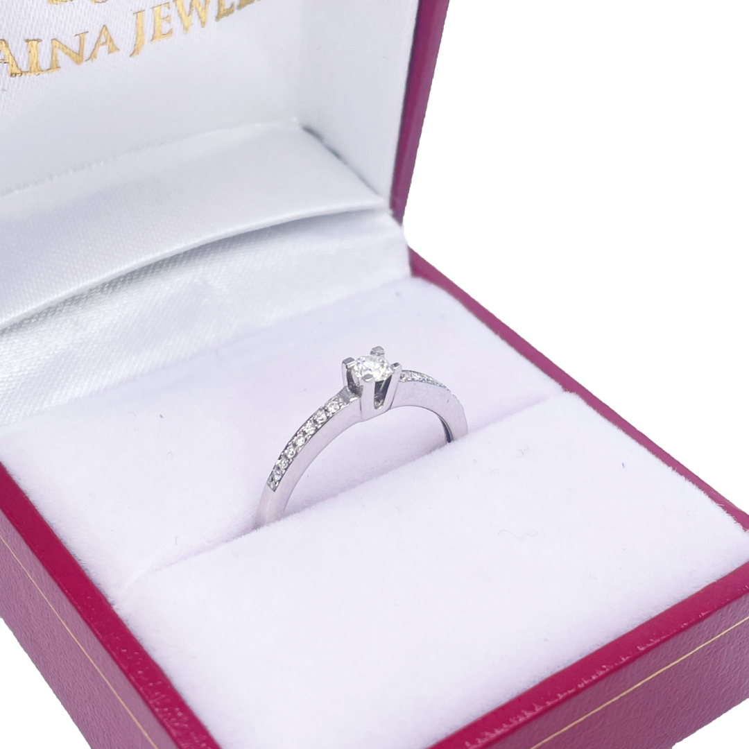 18ct White Gold Round Cut Diamond Engagement Ring 0.15 carats