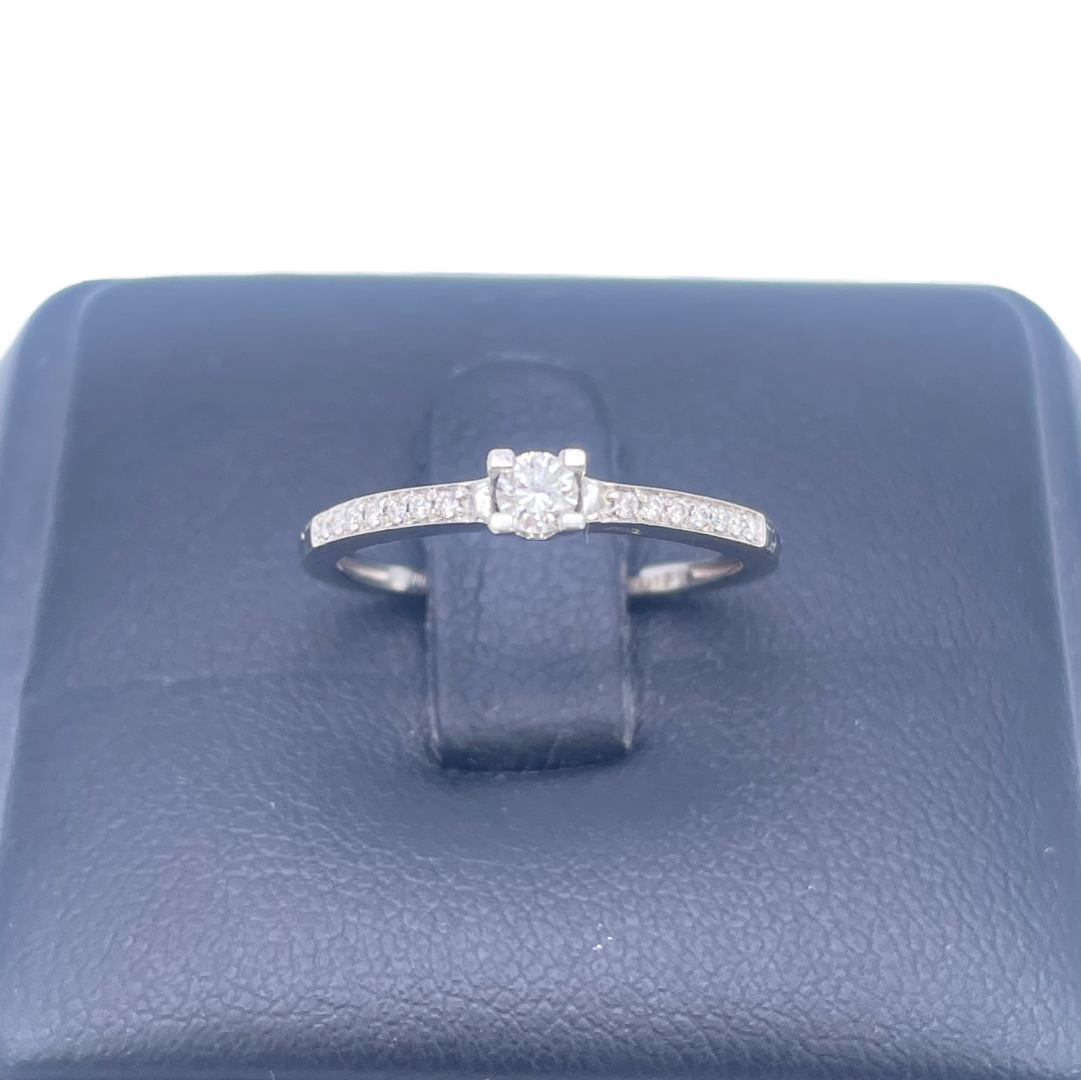 18ct White Gold Round Cut Diamond Engagement Ring 0.15 carats