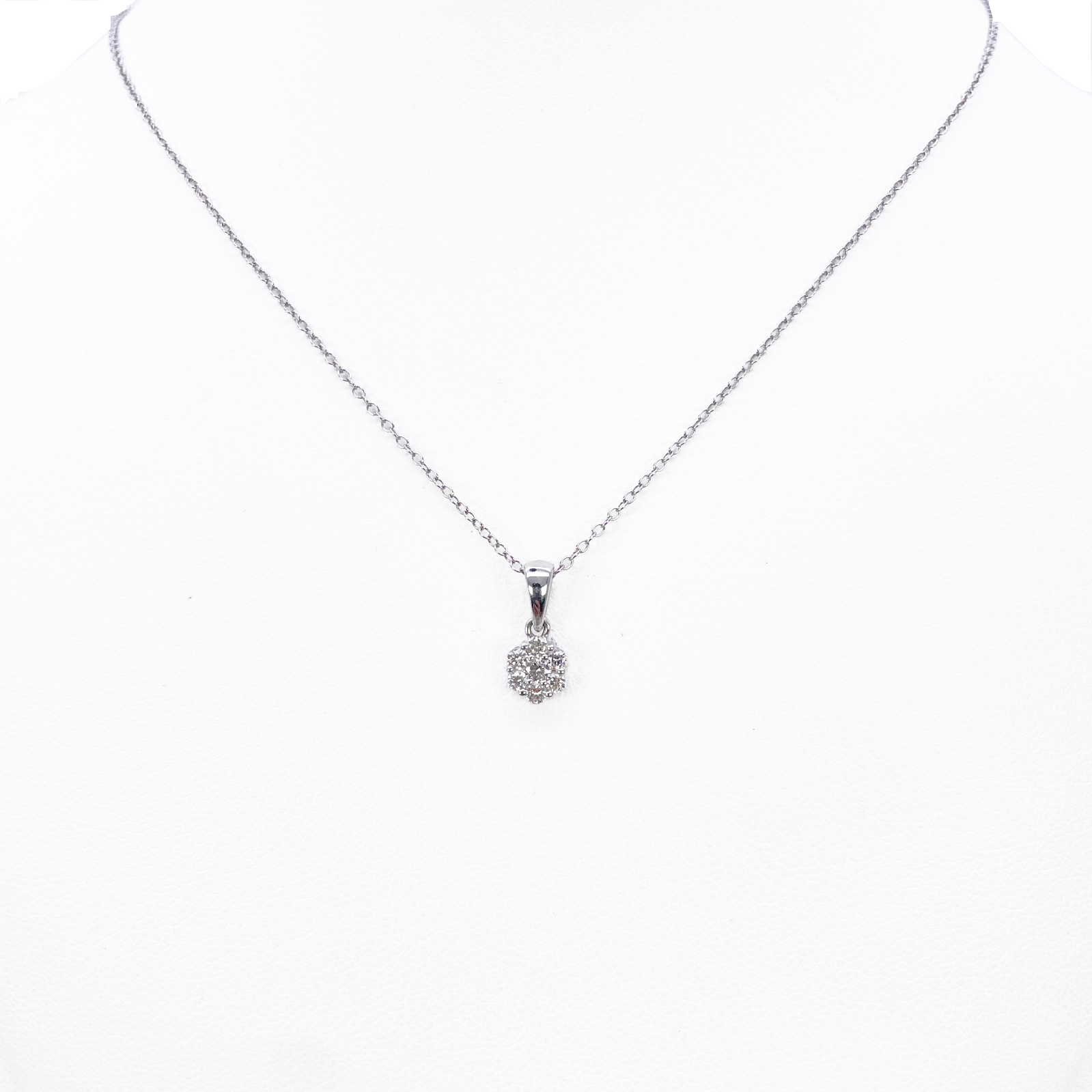 9ct White Gold Natural Round Cluster Diamond Pendant Chain Necklace 0.25ct 
