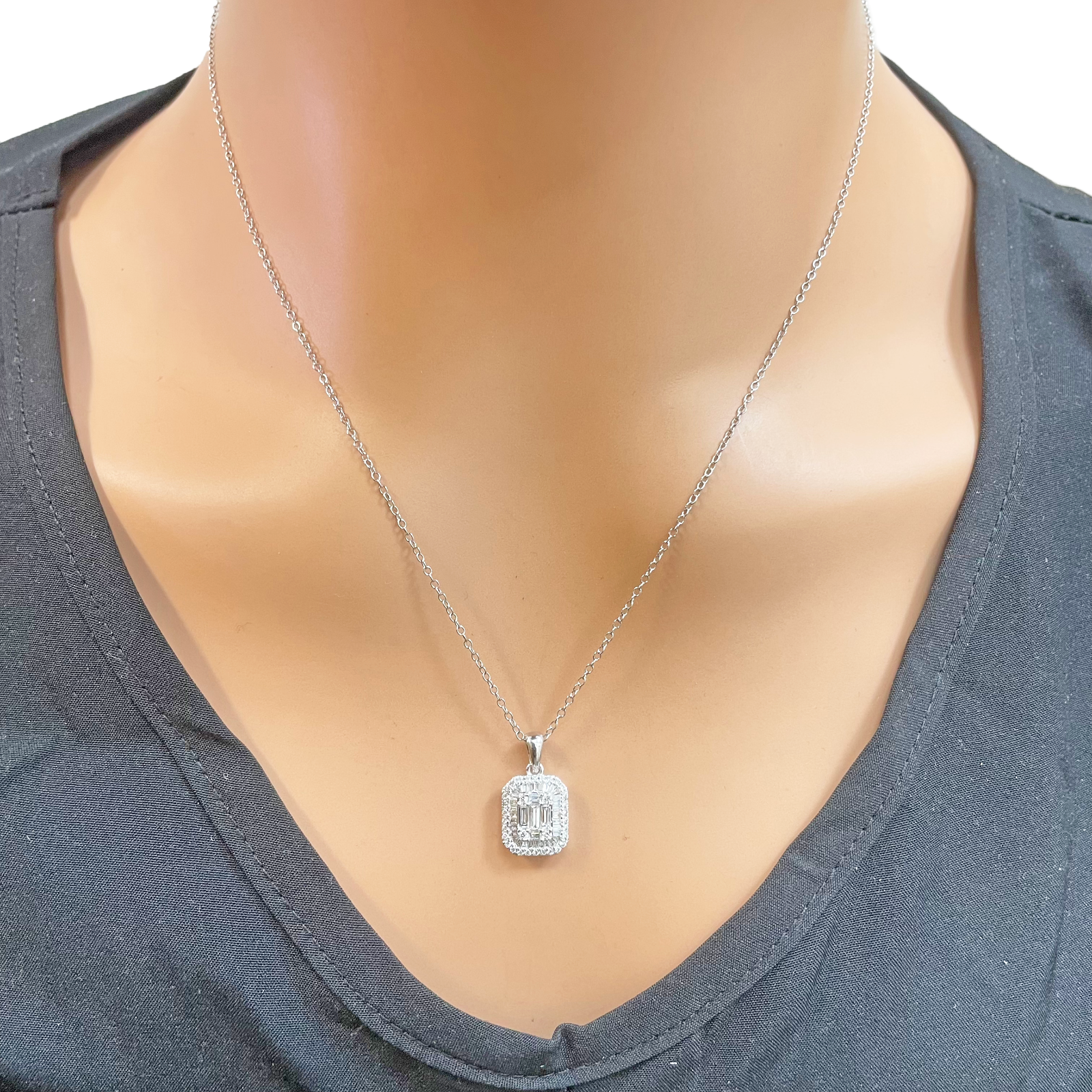 9ct White Gold & Natural Round & Baguette Diamonds Pendant Necklace 0.50ct 