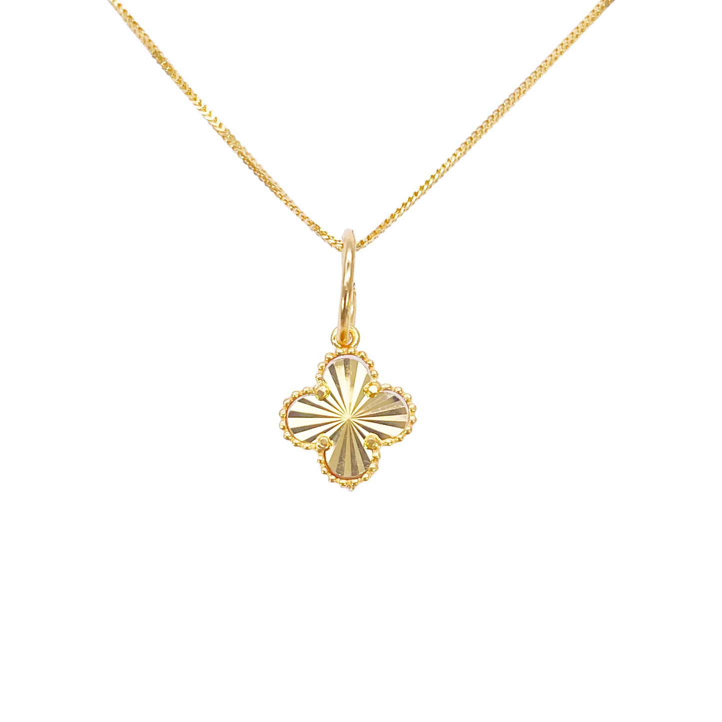 22ct Yellow Gold Small Diamond Cut Clover Pendant 9mm Width