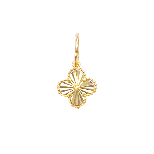 22ct Yellow Gold Small Diamond Cut Clover Pendant 9mm Width