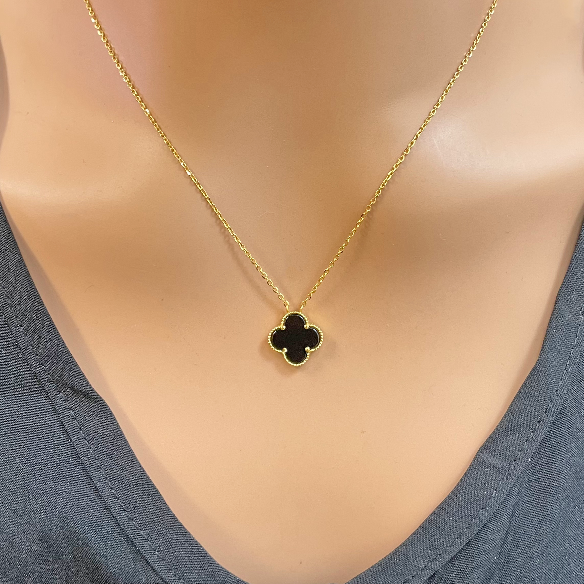 22ct Yellow Gold Black Onyx Single Clover Necklace 17.5 Inches  Diamond Bracelets