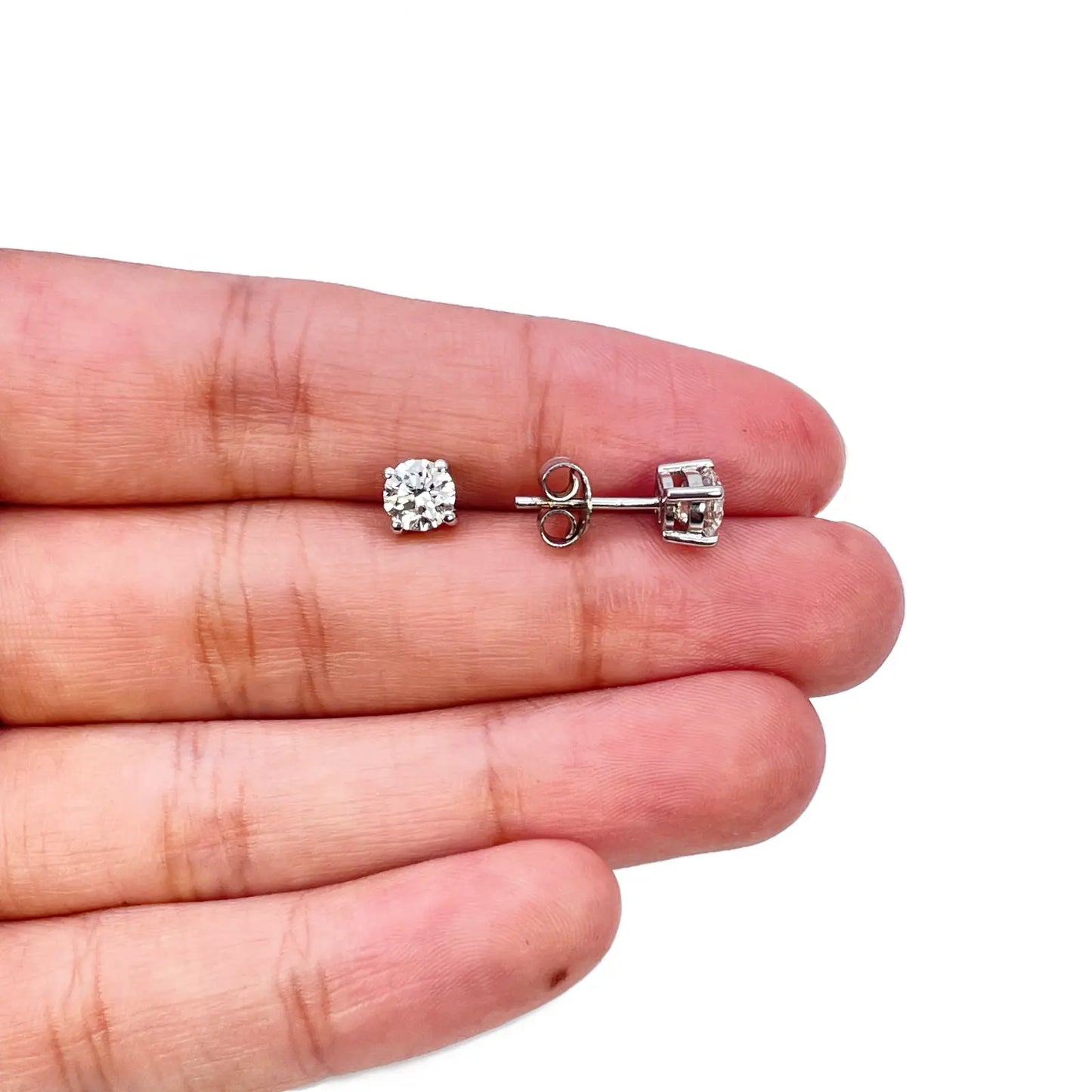 Natural Round Diamond Solitaire 4-Claw 1.00ct Pair Stud Earrings GIA Certified 