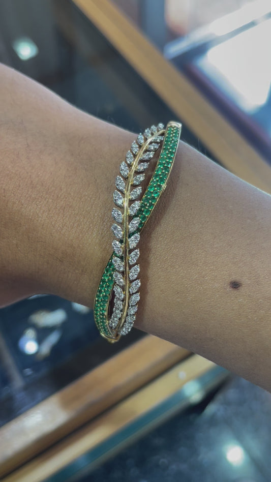 18ct Yellow Gold Diamond & Emerald Leaf Bangle Bracelet 2.17ct Diameter 2.2 Inch