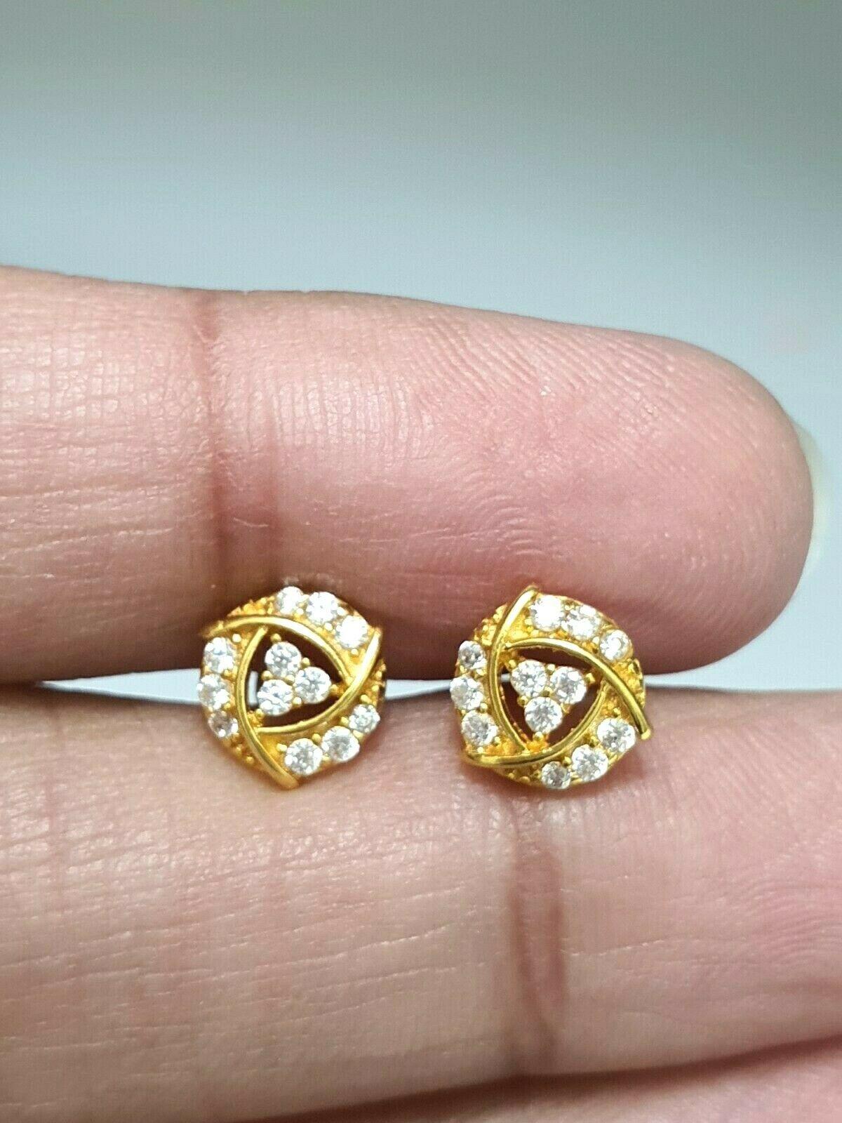 22ct Yellow Gold Cubic Zirconia Round Cluster Stud Earrings