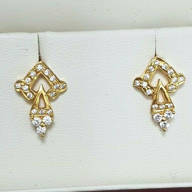 22K Yellow Gold Cubic Zirconia  Cluster Stud Earrings 3.4 Grams