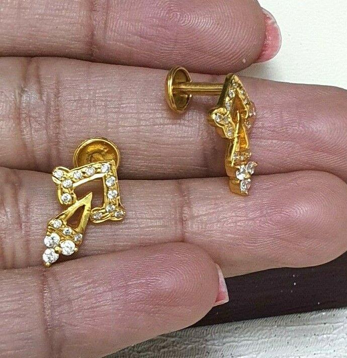 22K Yellow Gold Cubic Zirconia  Cluster Stud Earrings 3.4 Grams