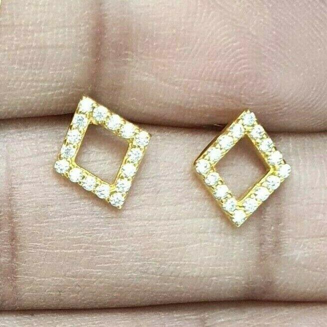 22ct Yellow Gold Cluster Set of Earrings 1.3 Grams