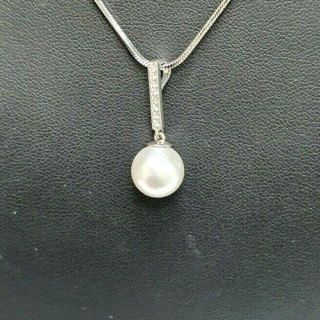 18Carat White Gold South Sea Pearl & Diamonds Pendant Necklace 0.07cts