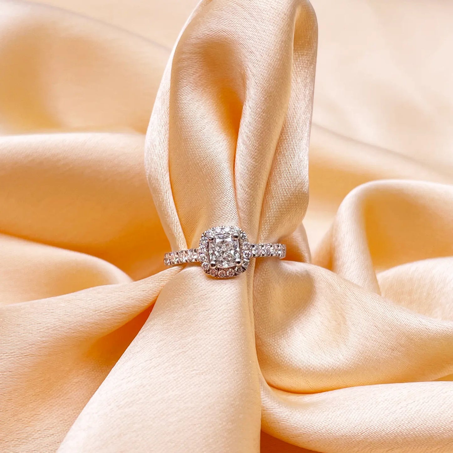 14ct White Gold 4-Claw Cushion Natural Diamond  Engagement Ring 1.28ct  Diamond Ring