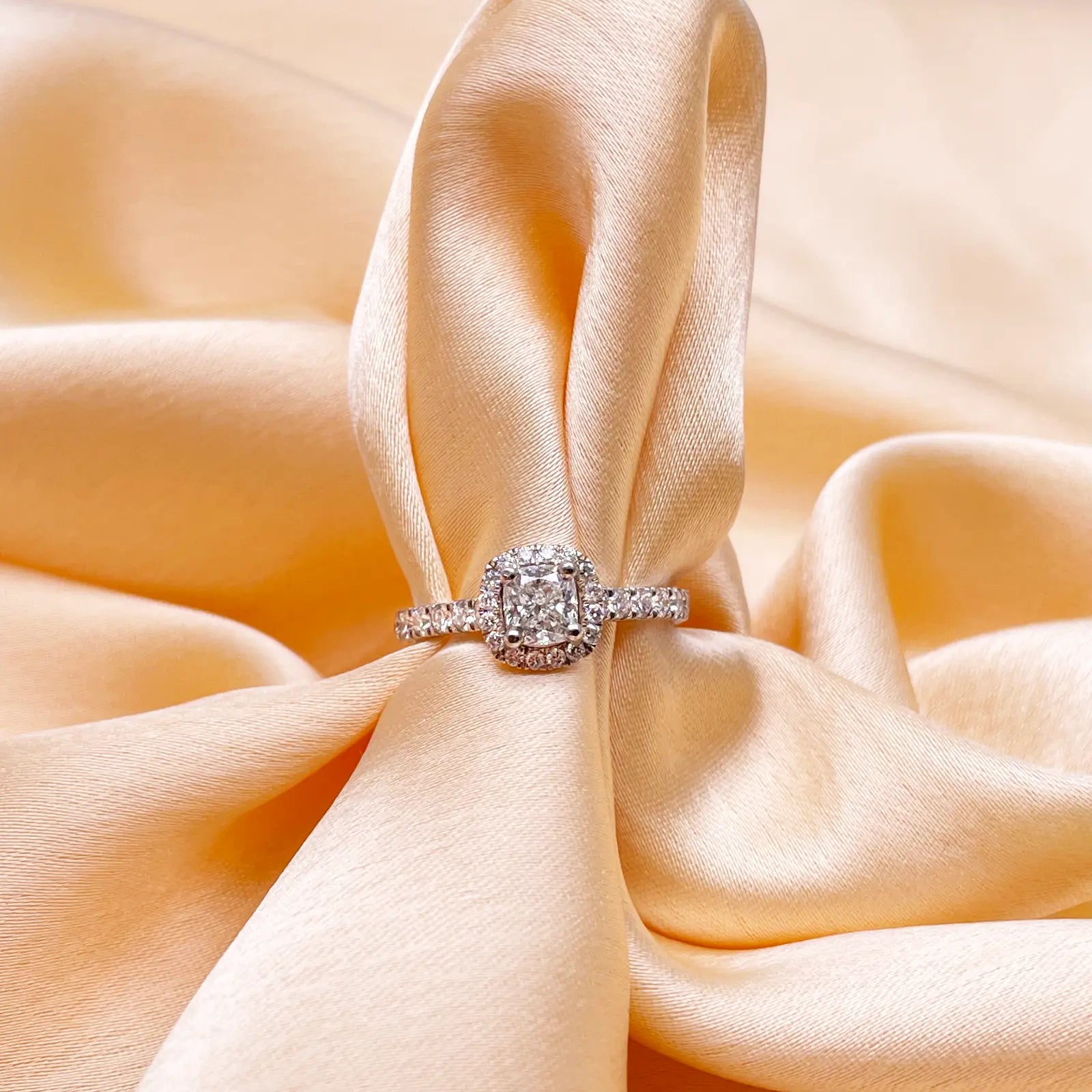 14ct White Gold 4-Claw Cushion Natural Diamond  Engagement Ring 1.28ct  Diamond Ring