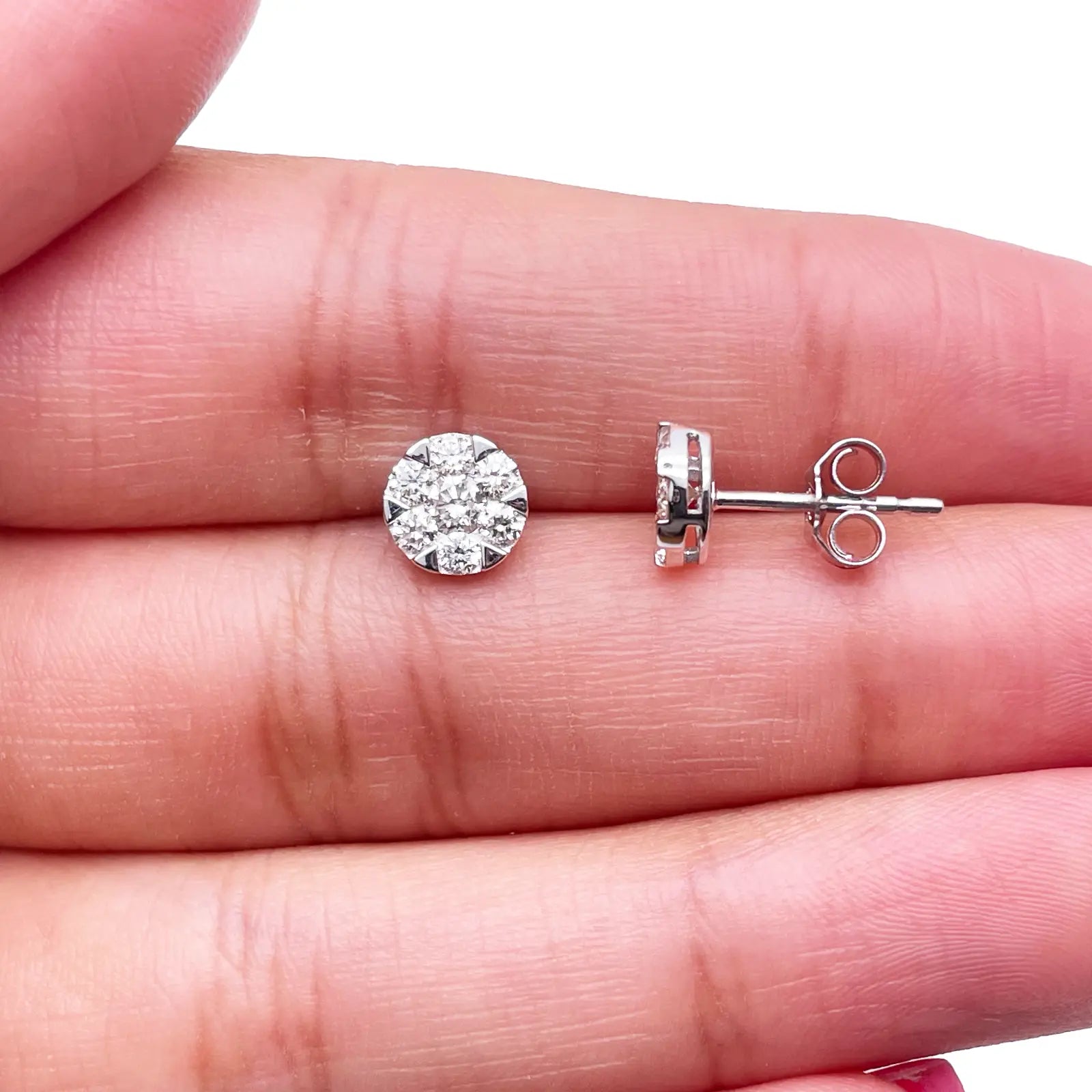 14ct White Gold Diamond Round Cluster Stud Earrings 0.59ct 