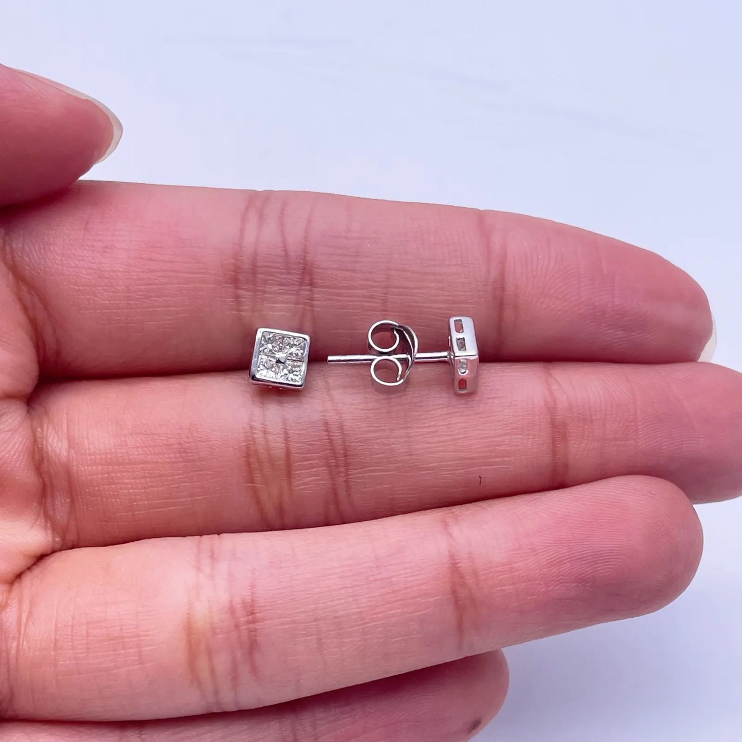 14ct White Gold Princess Cut & Rub Over Square Studs 0.47ct, 1.2gm 