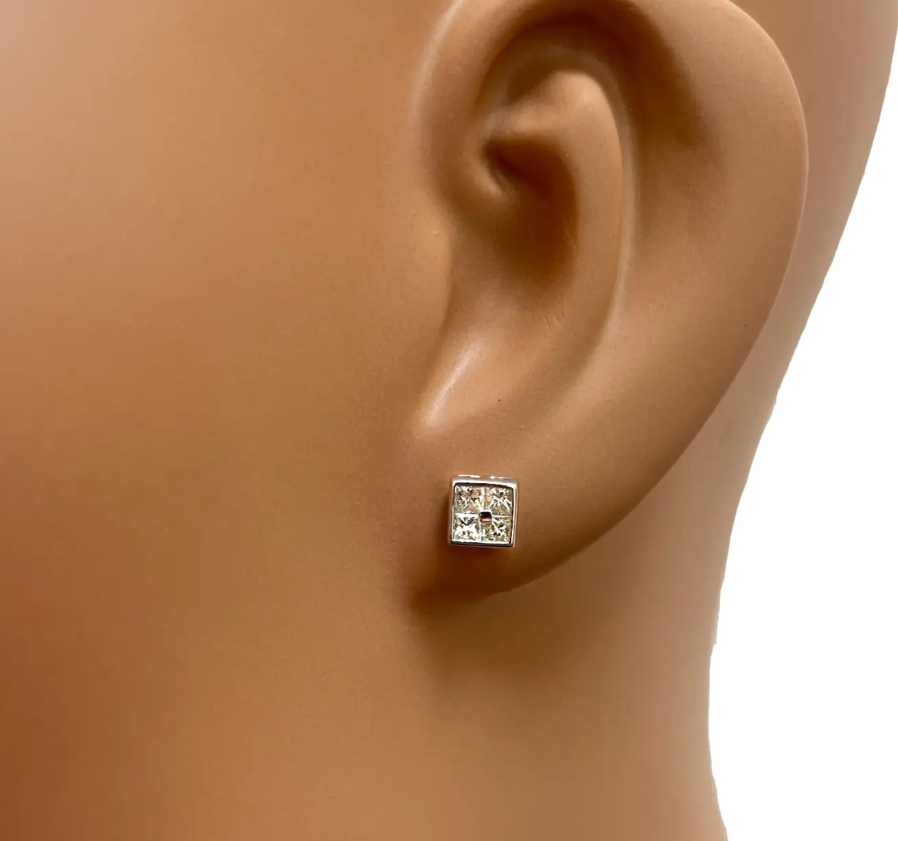 14ct White Gold Princess Cut & Rub Over Square Studs 0.47ct, 1.2gm 