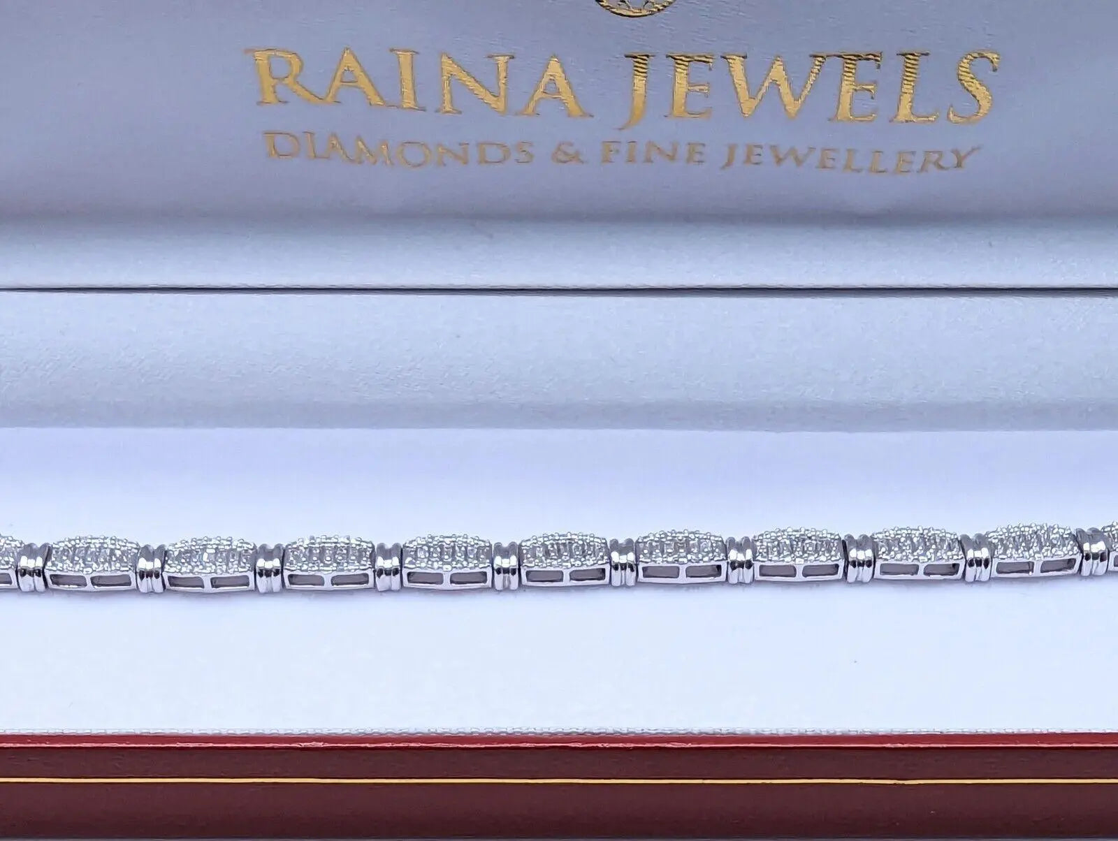 18Carat White Gold Diamond Tennis Bracelet 4claw 1.50cts 7.0  Diamond Bracelets