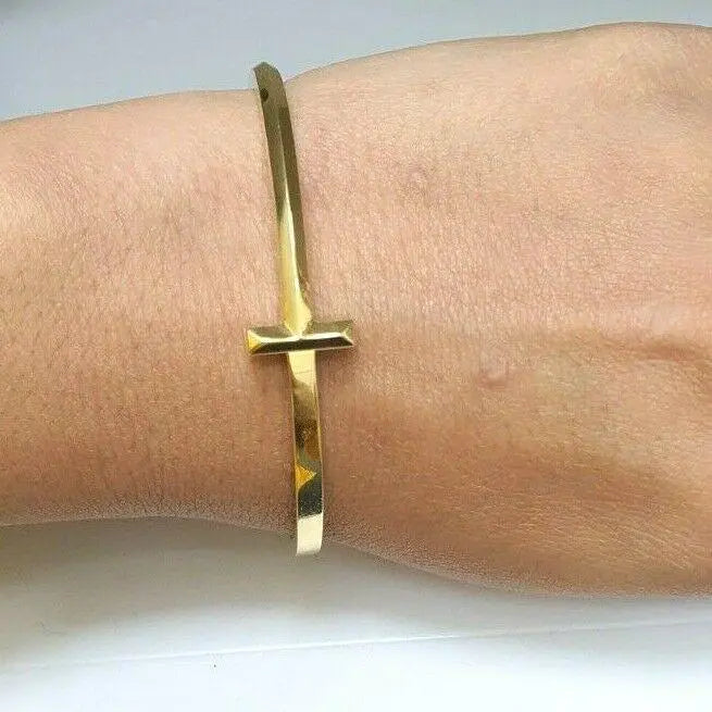 18Carat Yellow Gold T Square Hinged Bangle 21 Grams  Gold Bracelet