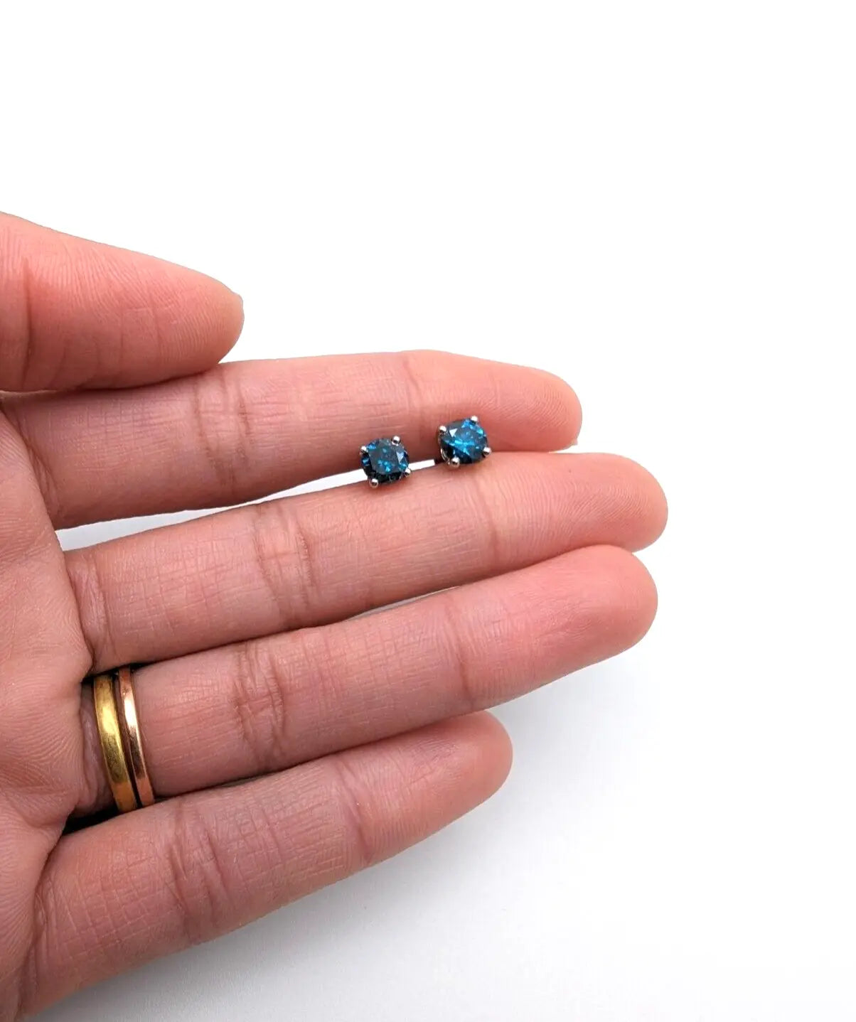 18ct White Gold Natural Teal Blue Diamond 4 Claw Ear Stud Earrings 1.60ct 