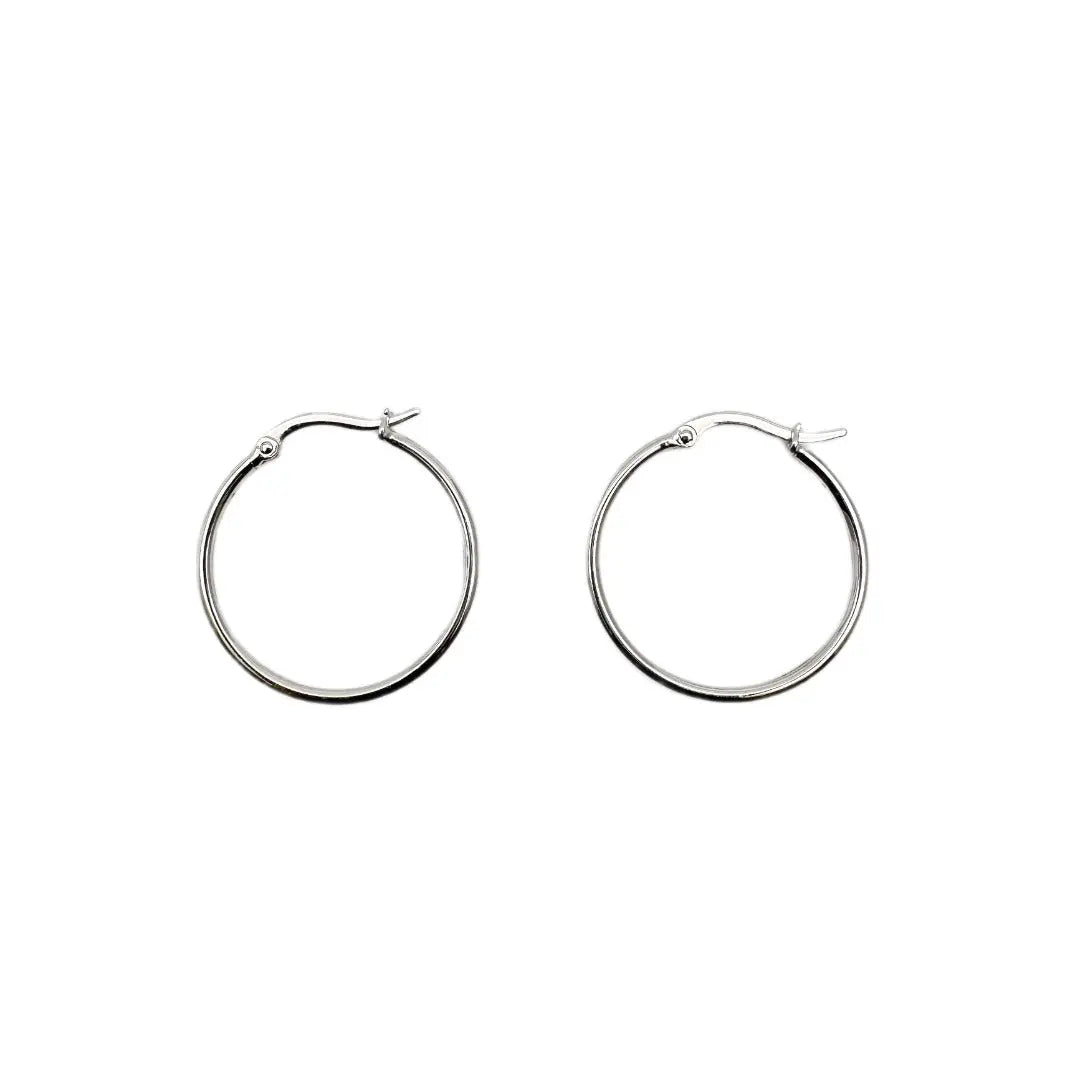 18ct White Gold Simple Round Hoop Earrings 2cm diameter 2.1gm 