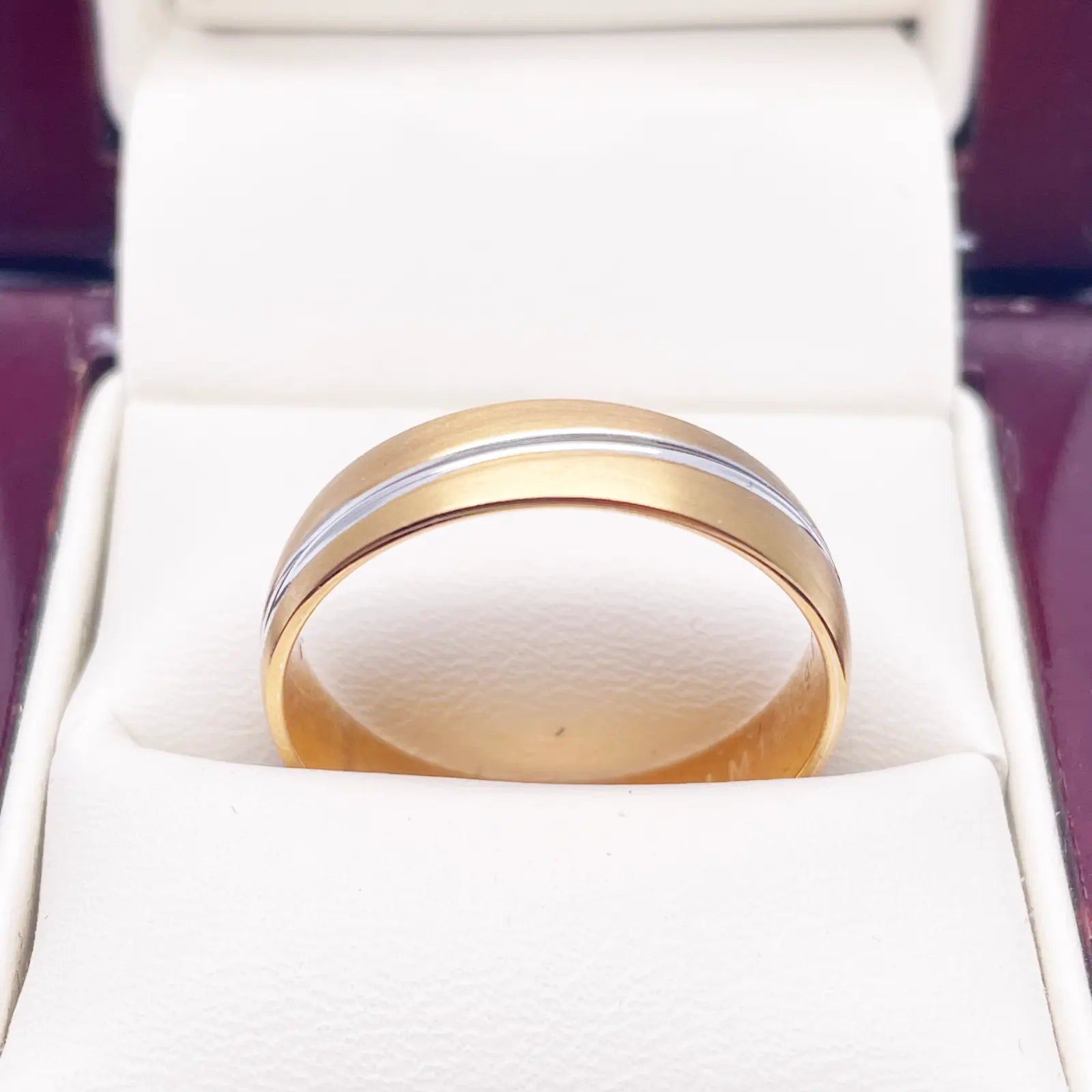 18ct Yellow/White Gold Bicolour Mens Wedding 5mm Band Double Wrapped Groove 