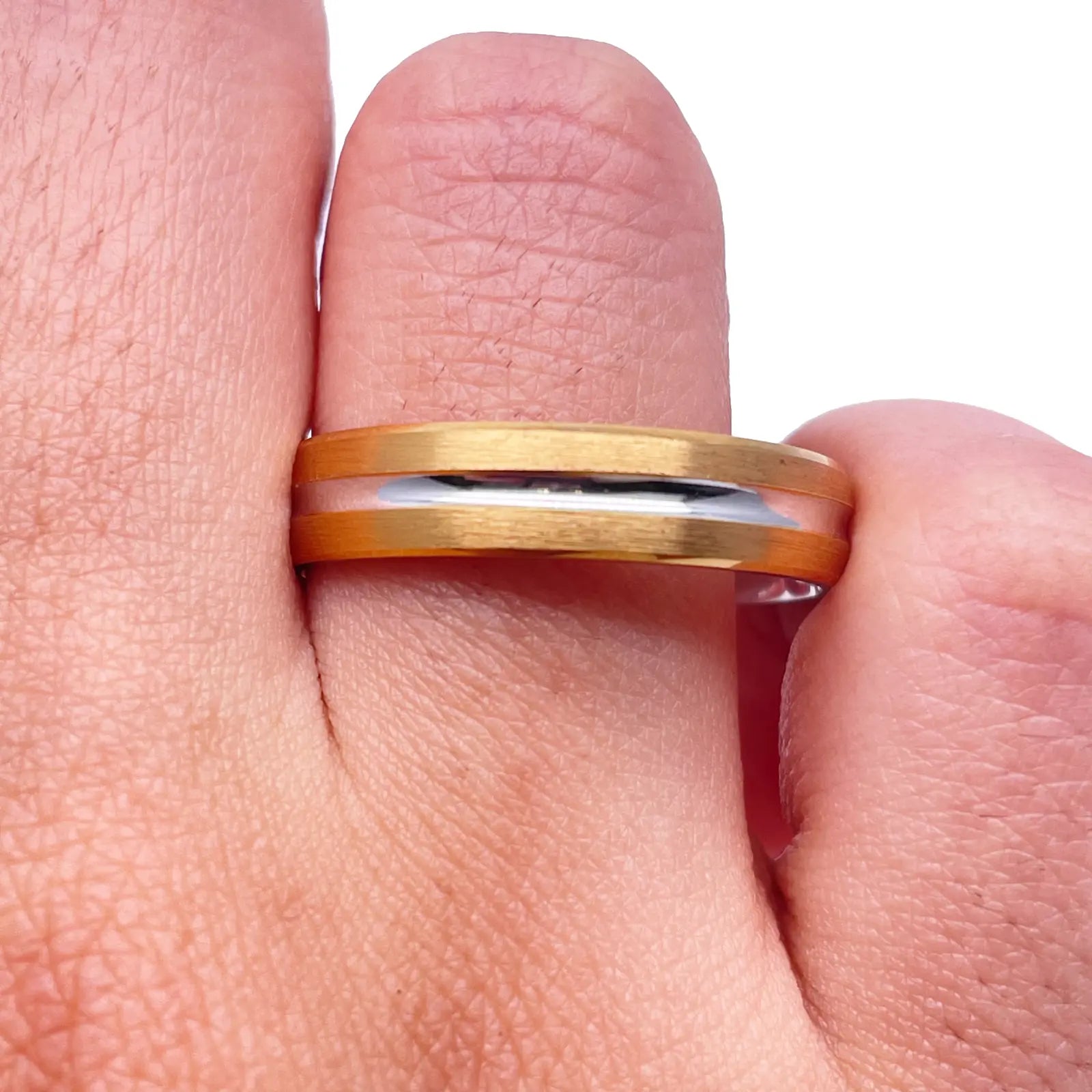 18ct Yellow/White Gold Bicolour Mens Wedding 5mm Band Middle Groove Bevelled 