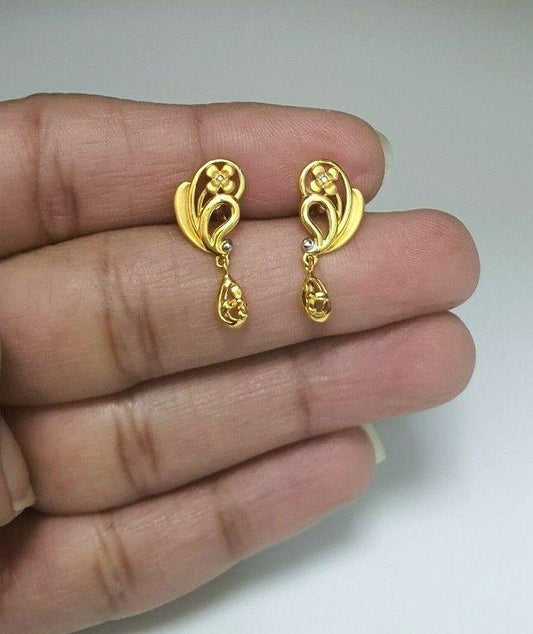 22ct Yellow Gold Flower Design Ladies Drop Earrings 3.2 Grams