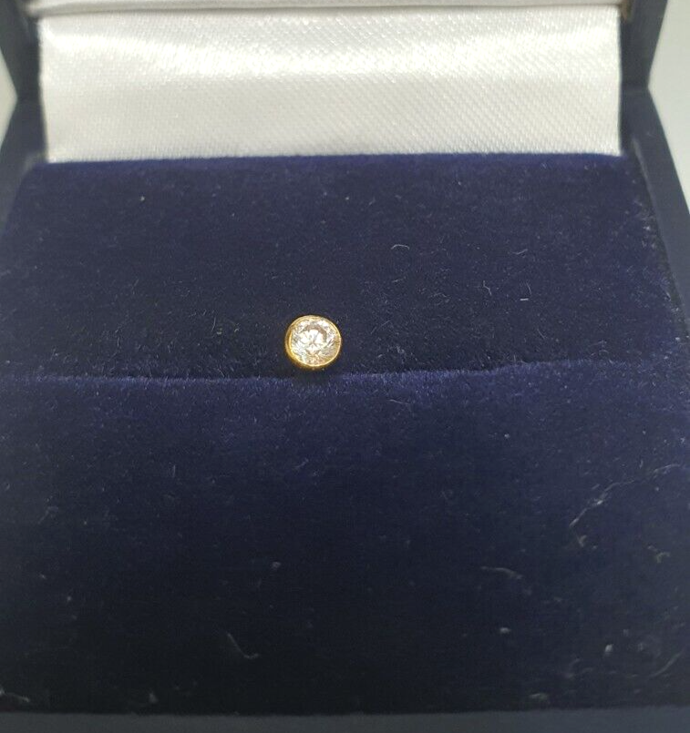 22ct Yellow Gold Cubic Zirconia Claw Set Nose Stud 3.0 MM