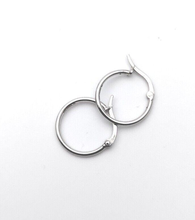 18ct White Gold Simple Round Hoop Earrings 15mm diameter 1.5gm