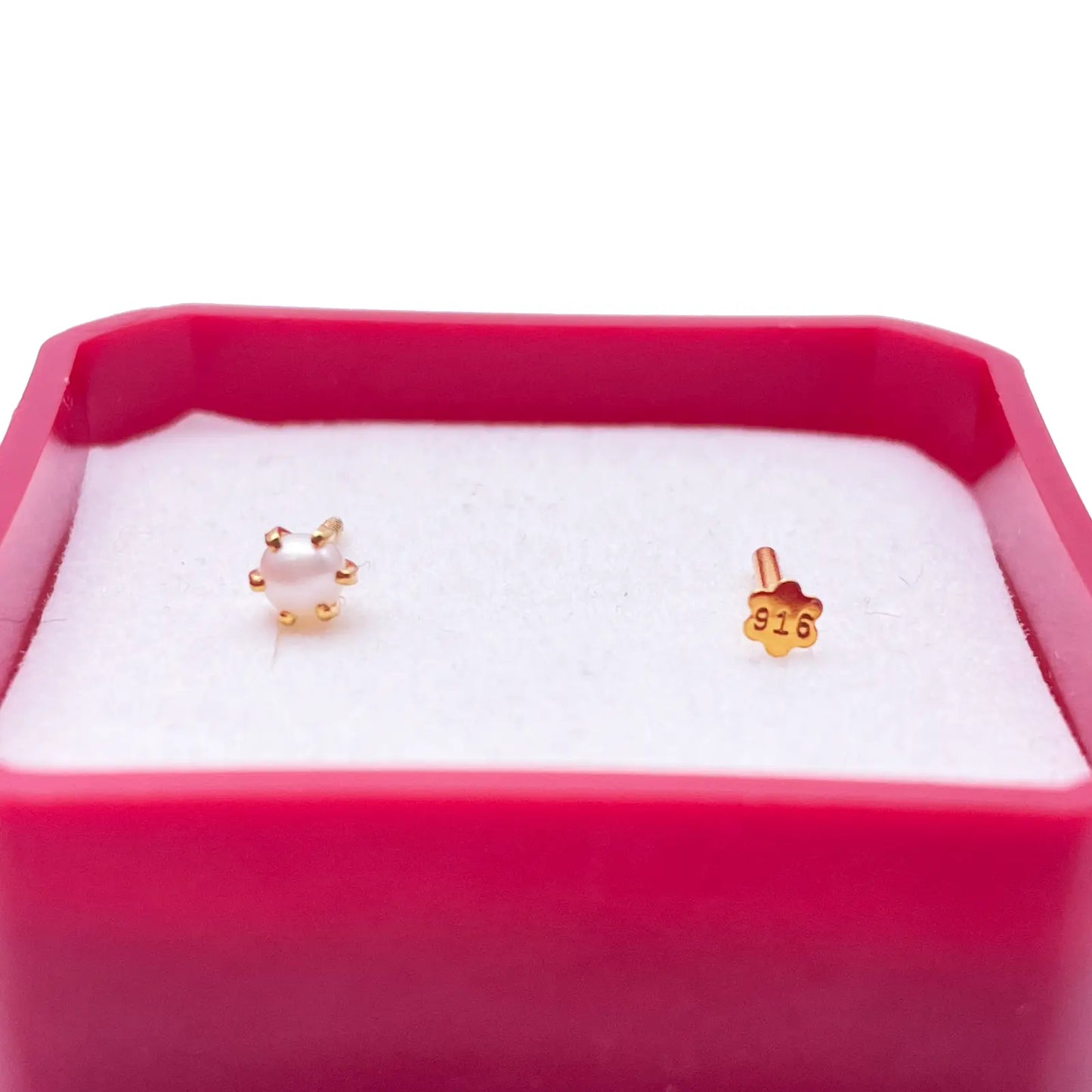 22ct Yellow Gold Freshwater Pearl Claw Single Nose Stud 3.9mm 