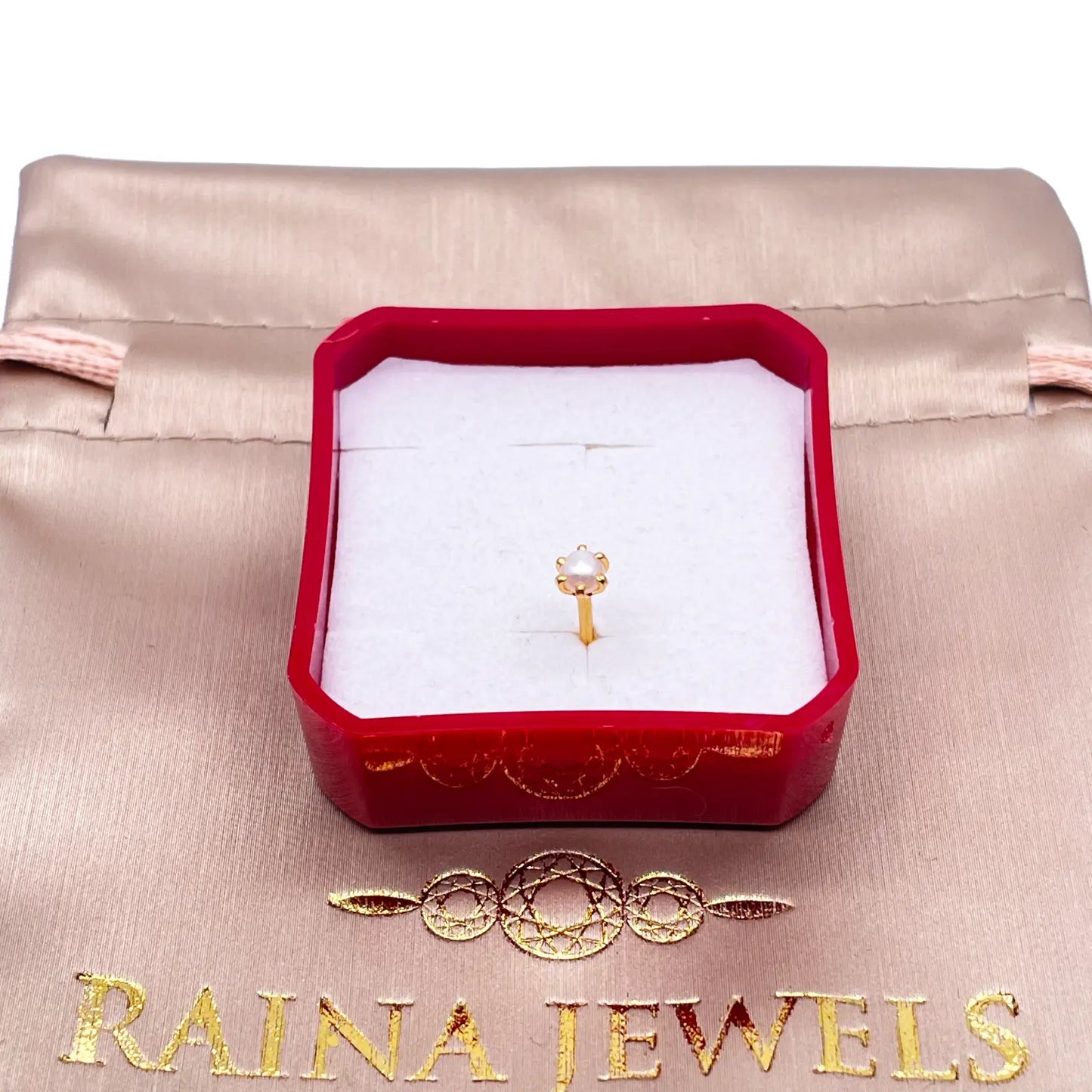 22ct Yellow Gold Freshwater Pearl Claw Single Nose Stud 4.1mm 