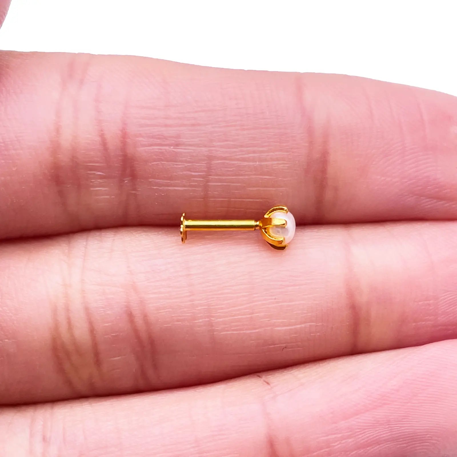 22ct Yellow Gold Freshwater Pearl Claw Single Nose Stud 4.1mm 
