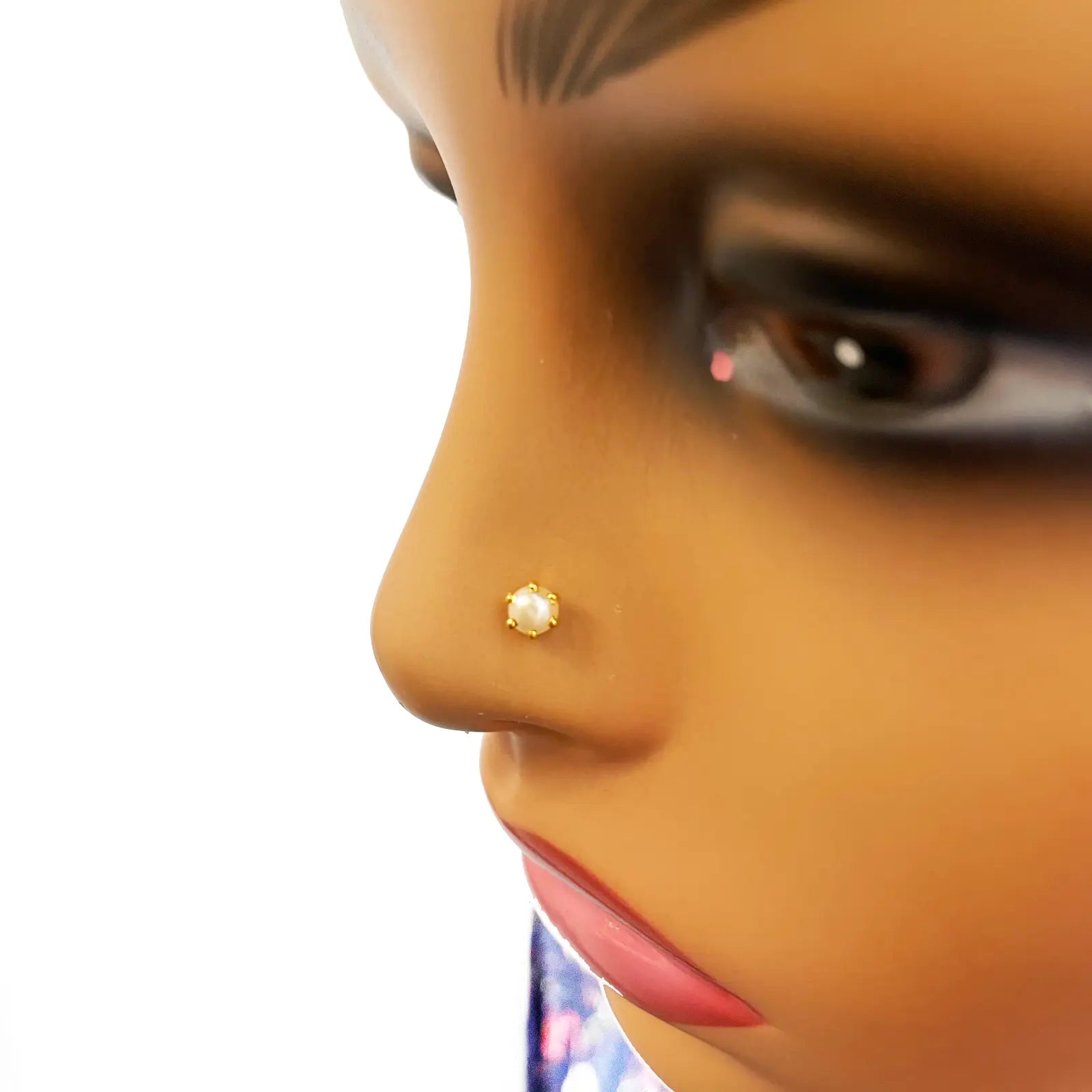 22ct Yellow Gold Freshwater Pearl Claw Single Nose Stud 4.6mm 